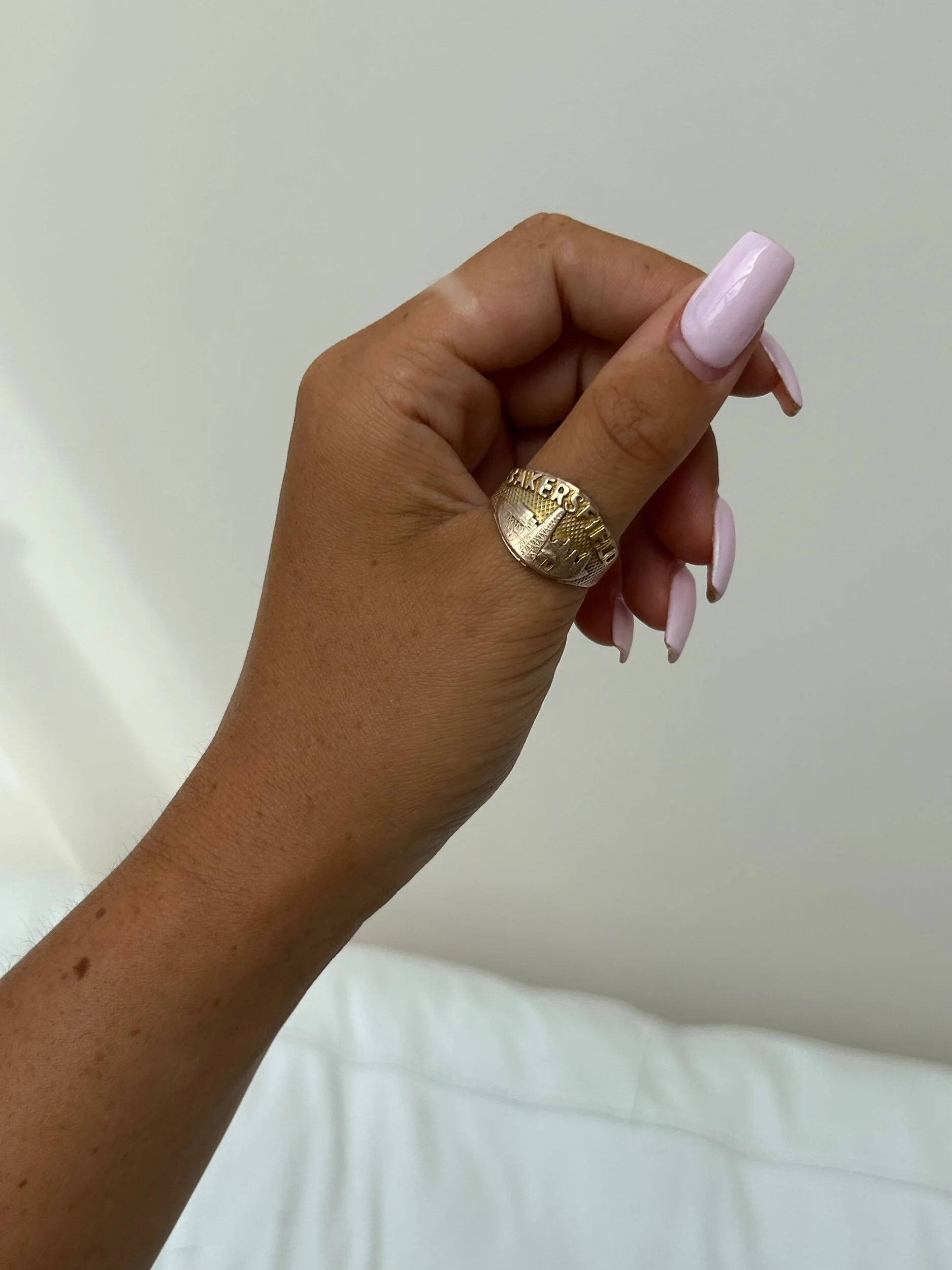 6AAA3915-2125-4E8F-84F8-2794D982502D