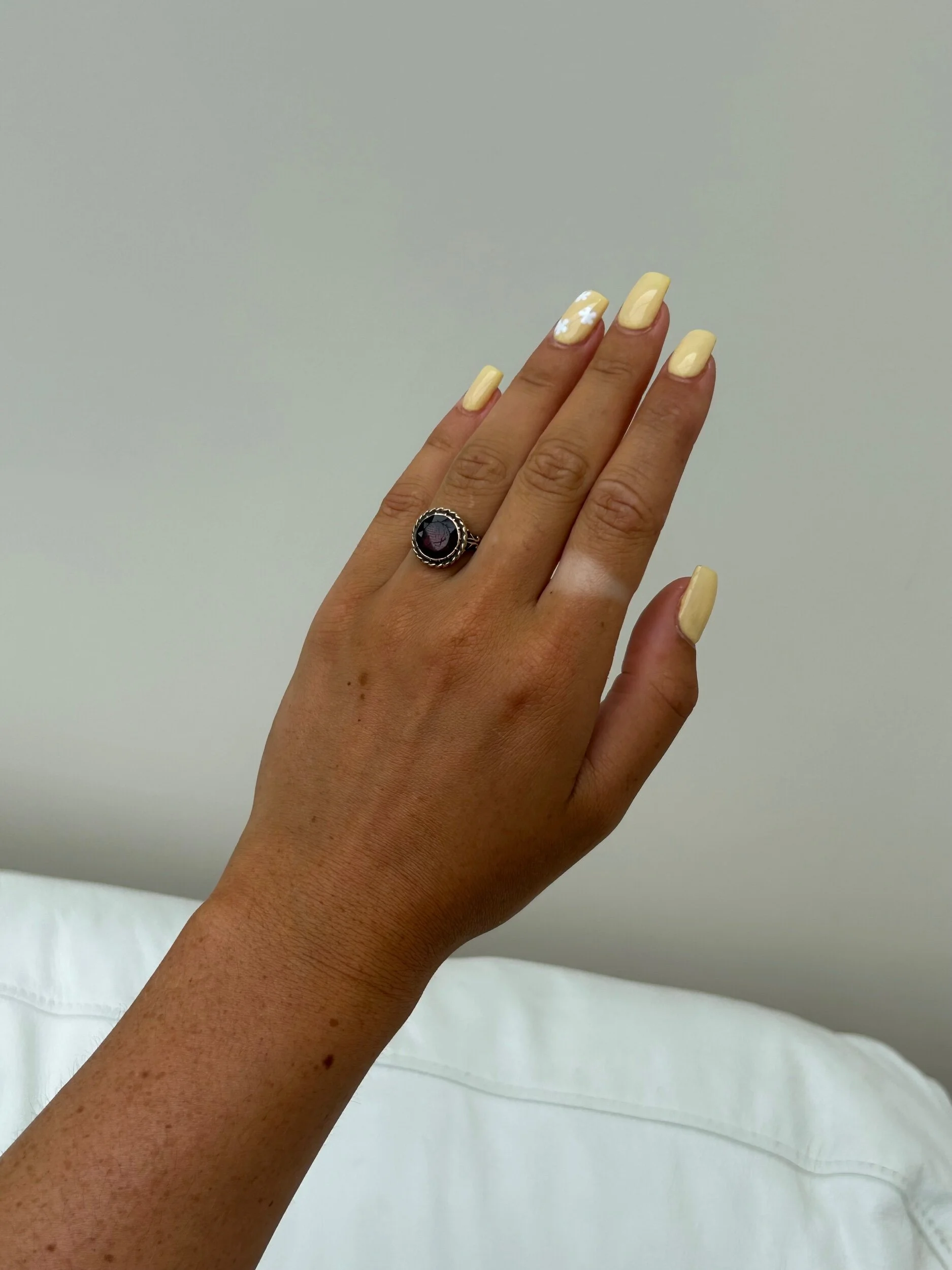 095F95DB-66C7-4FCA-90CD-FD276D9B3256