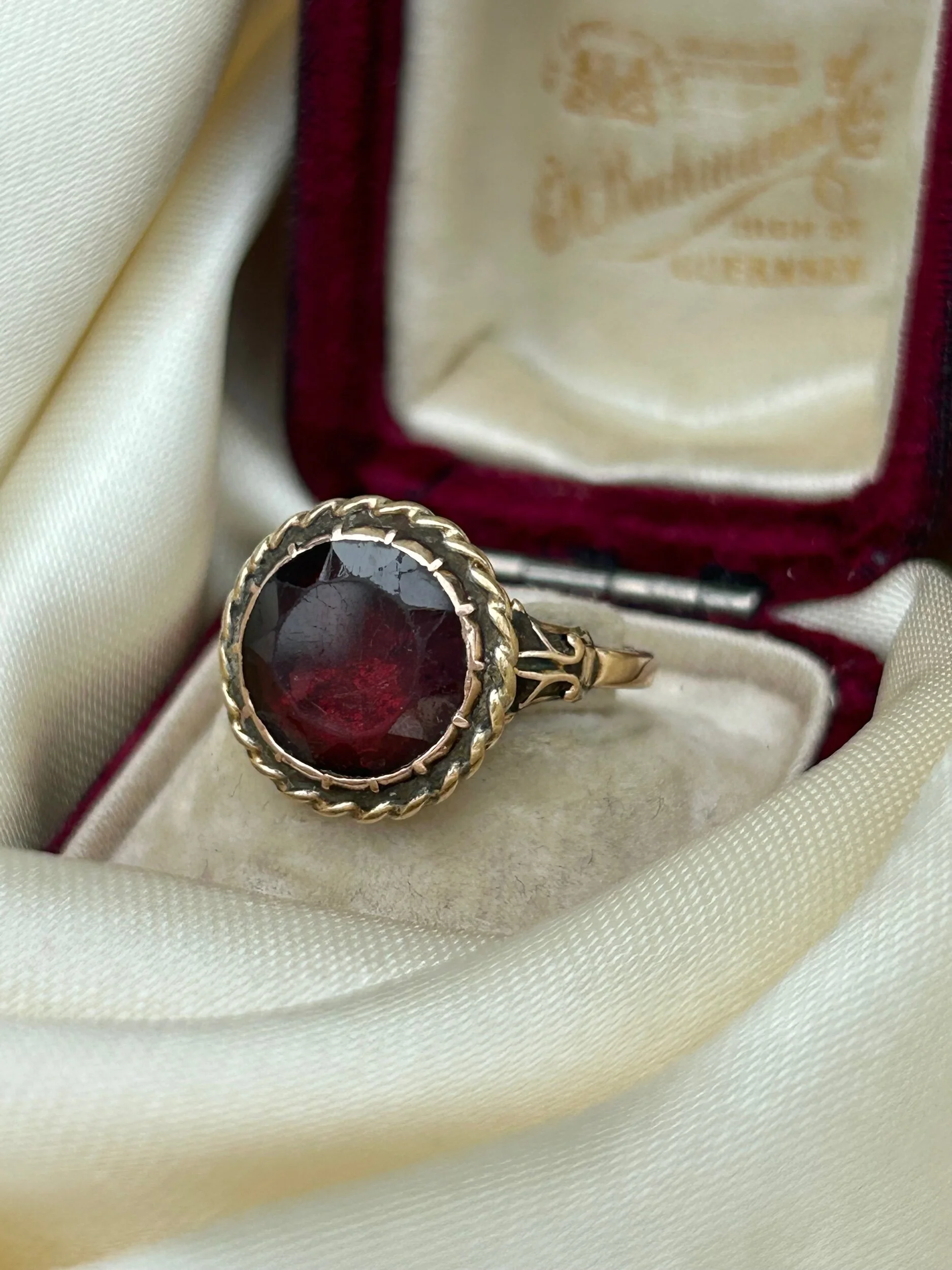 B7E6B32E-056A-4C5F-AD6A-96BACFE5AE80