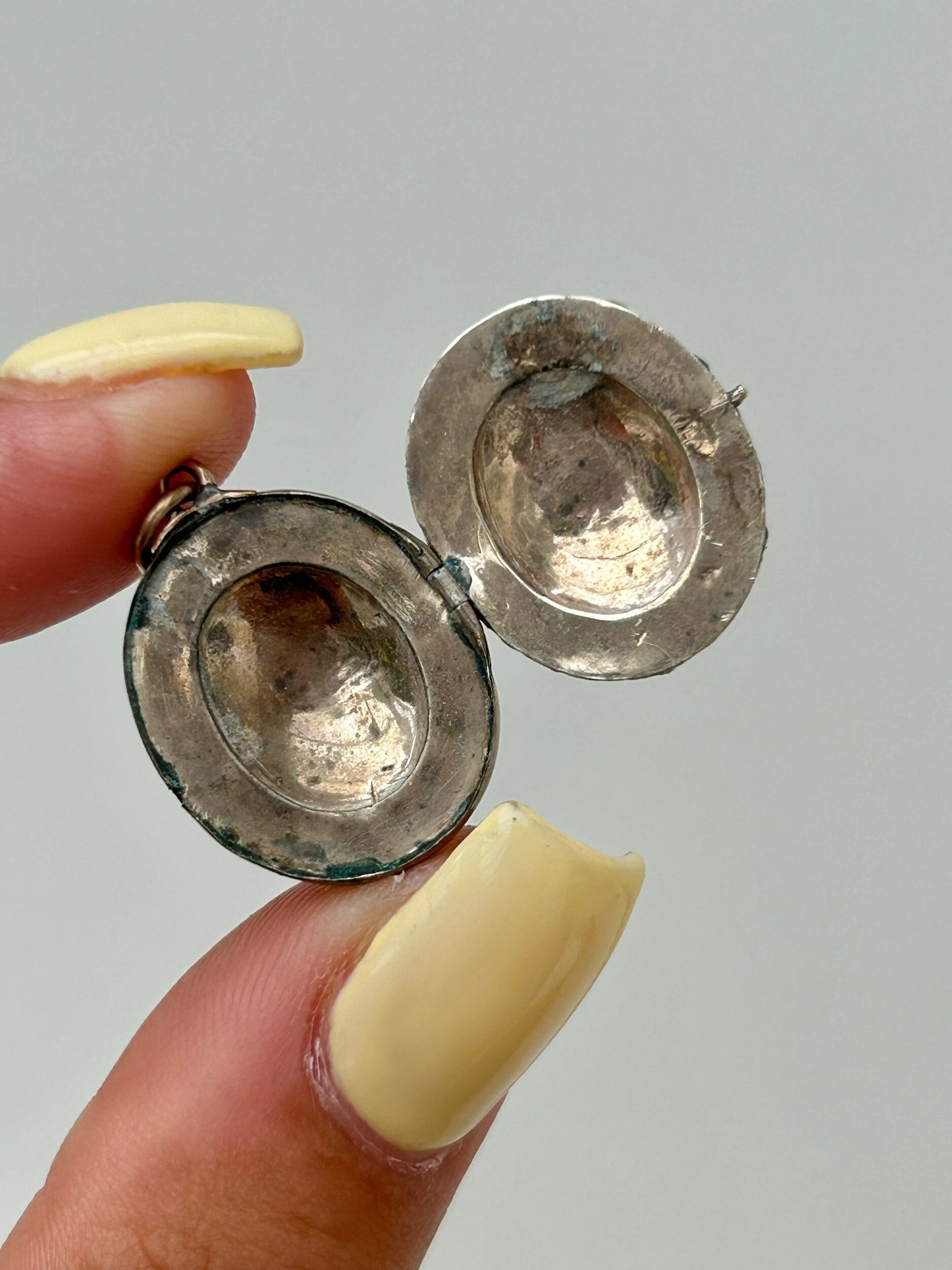 EFB5C3EF-1025-4980-83B3-C6AFAF5E5C68