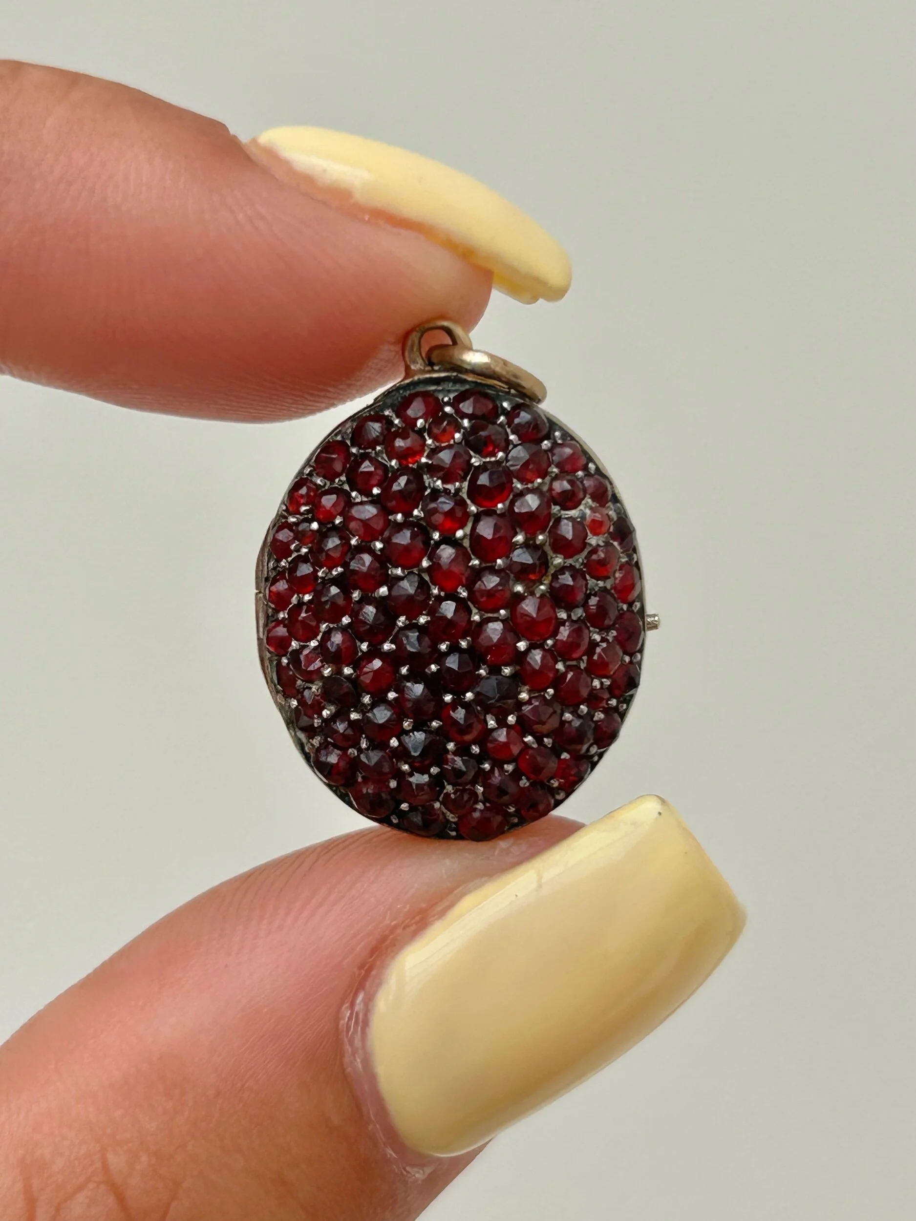 2754DE37-C627-4A63-B7CC-64CC61557D76