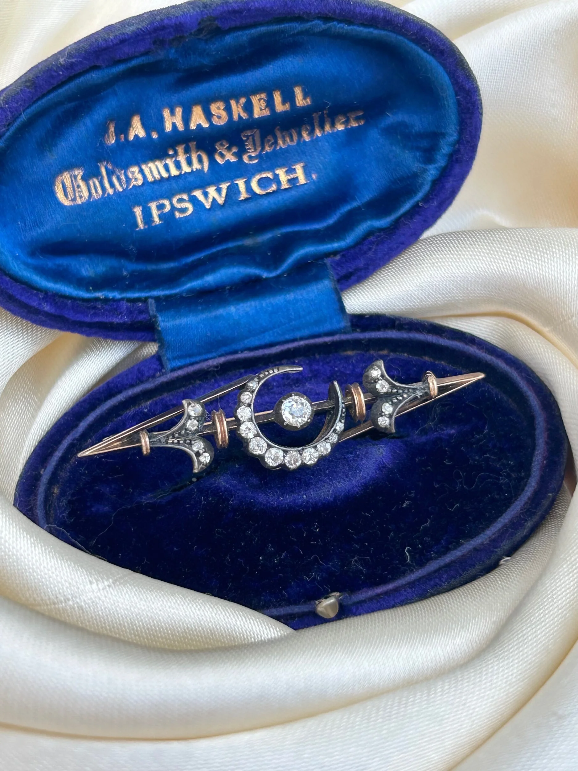 F0D05FBA-2B7C-4AF5-AC68-794665F5BB35