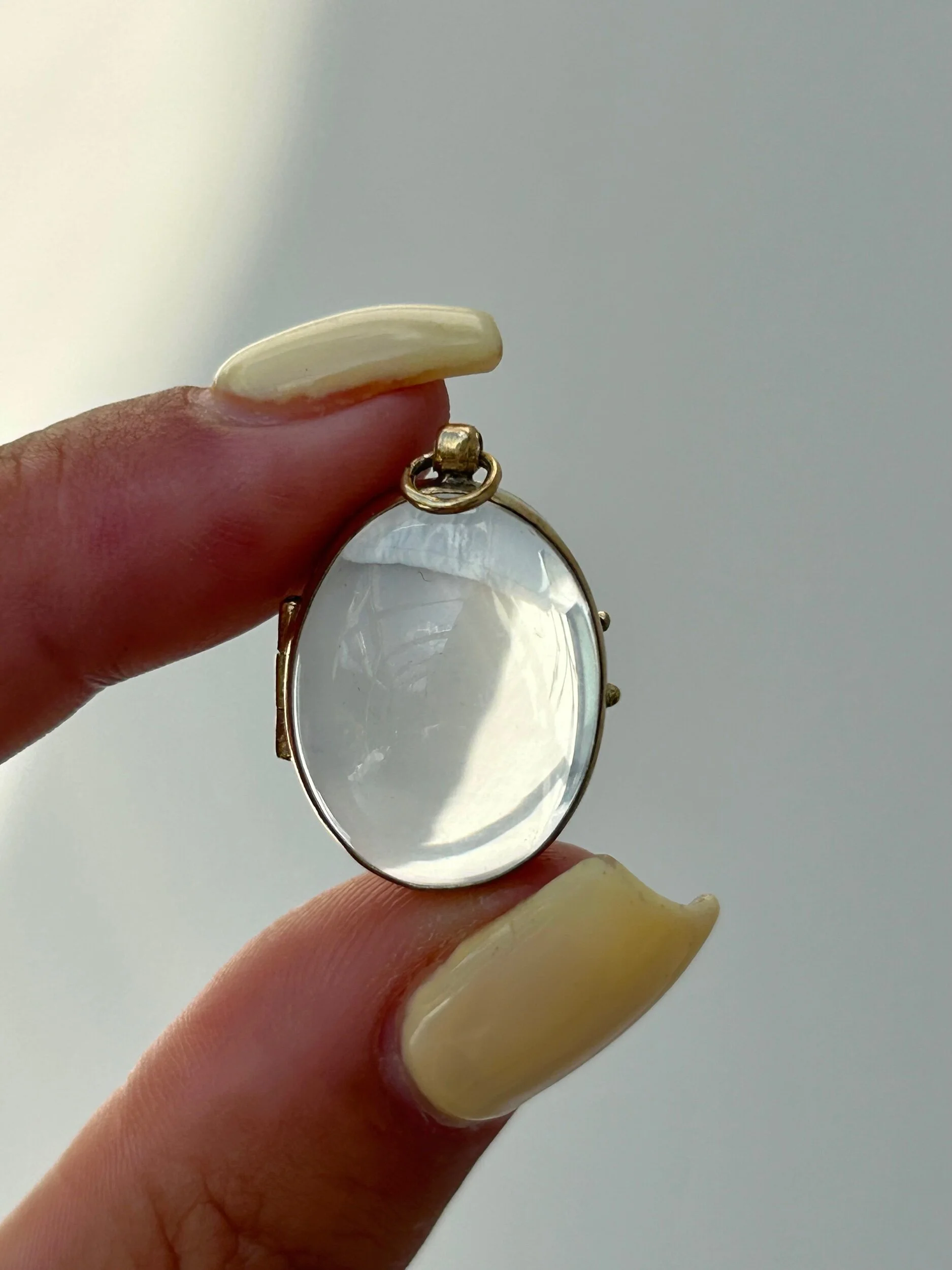 D555251D-1AB8-4CA5-BB19-690E581E9720