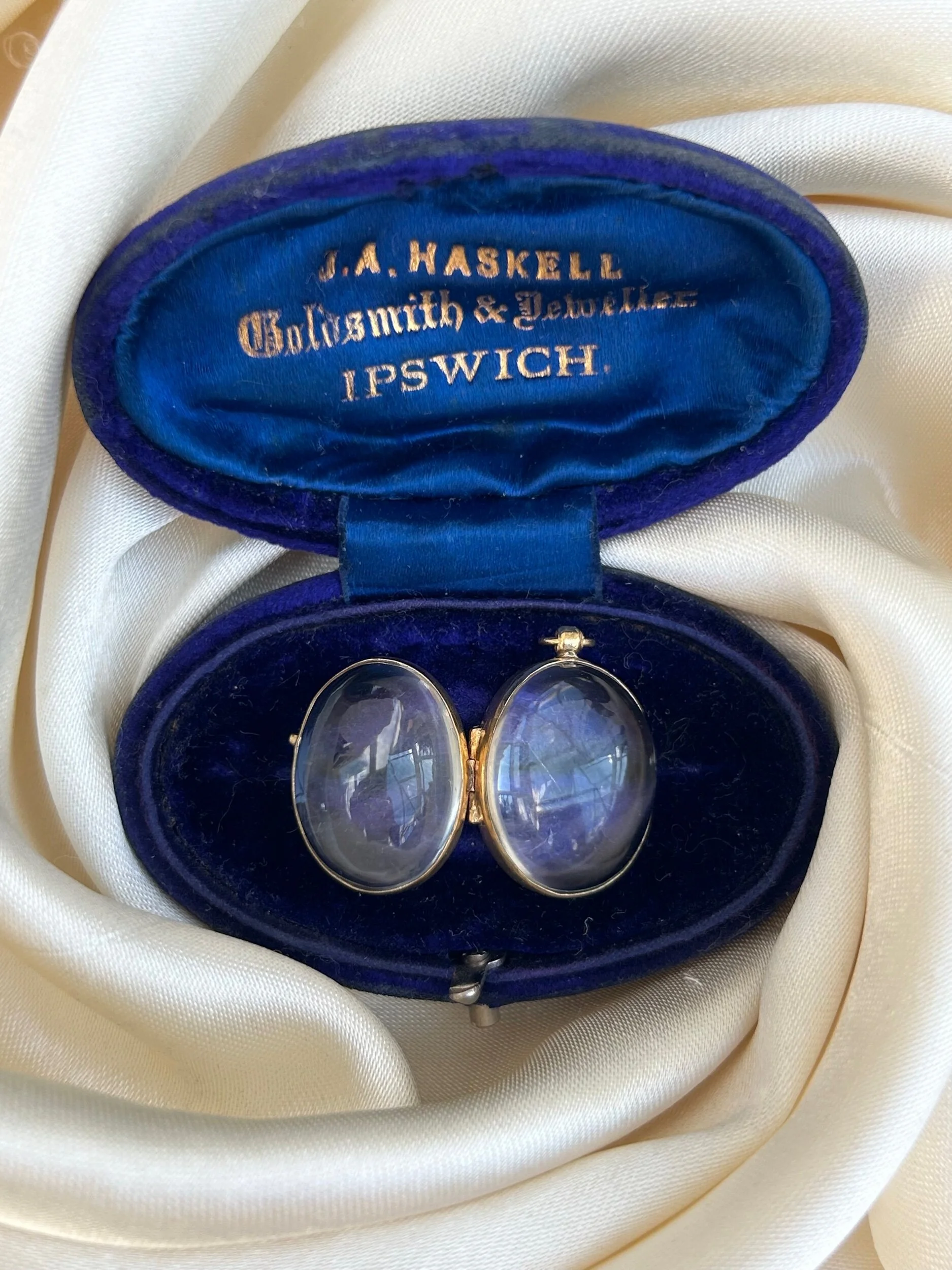 182488E3-6361-4C04-8823-607A536F165A