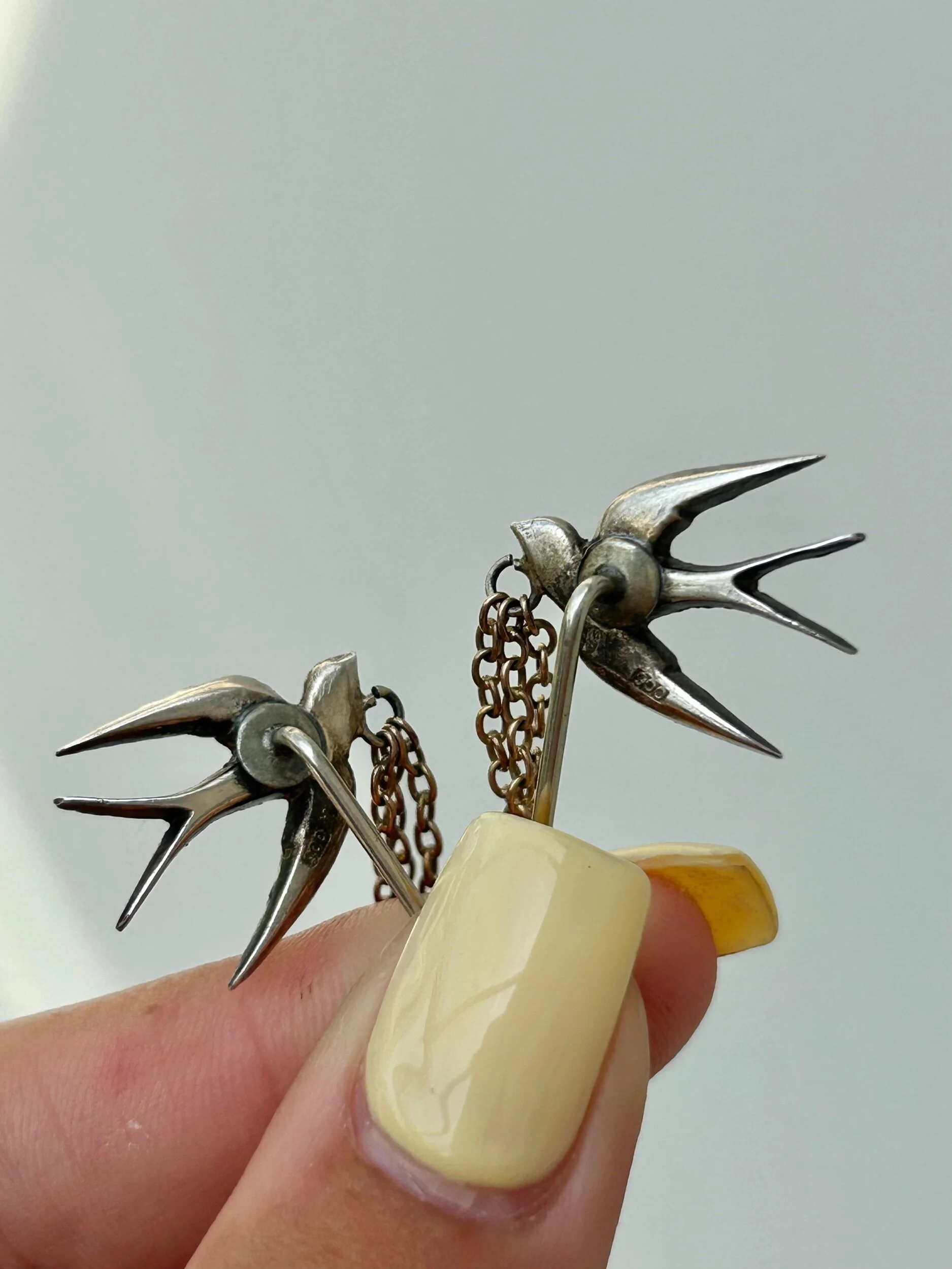 3A6DE56E-0F00-4881-AE8E-84F2FE555877