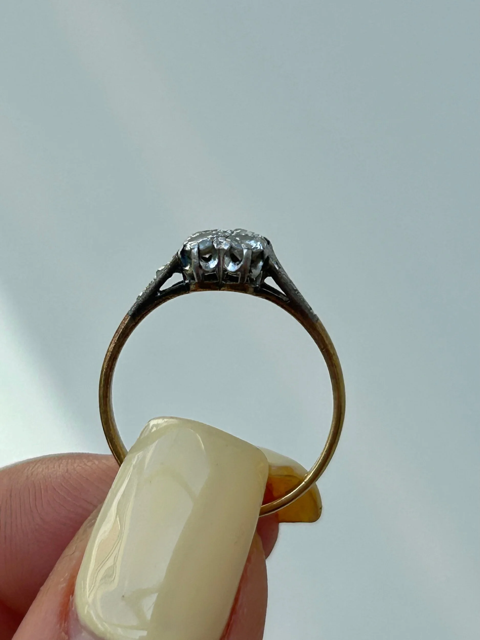 C964BE21-4B23-4D7F-B3F9-B8CE311C2826