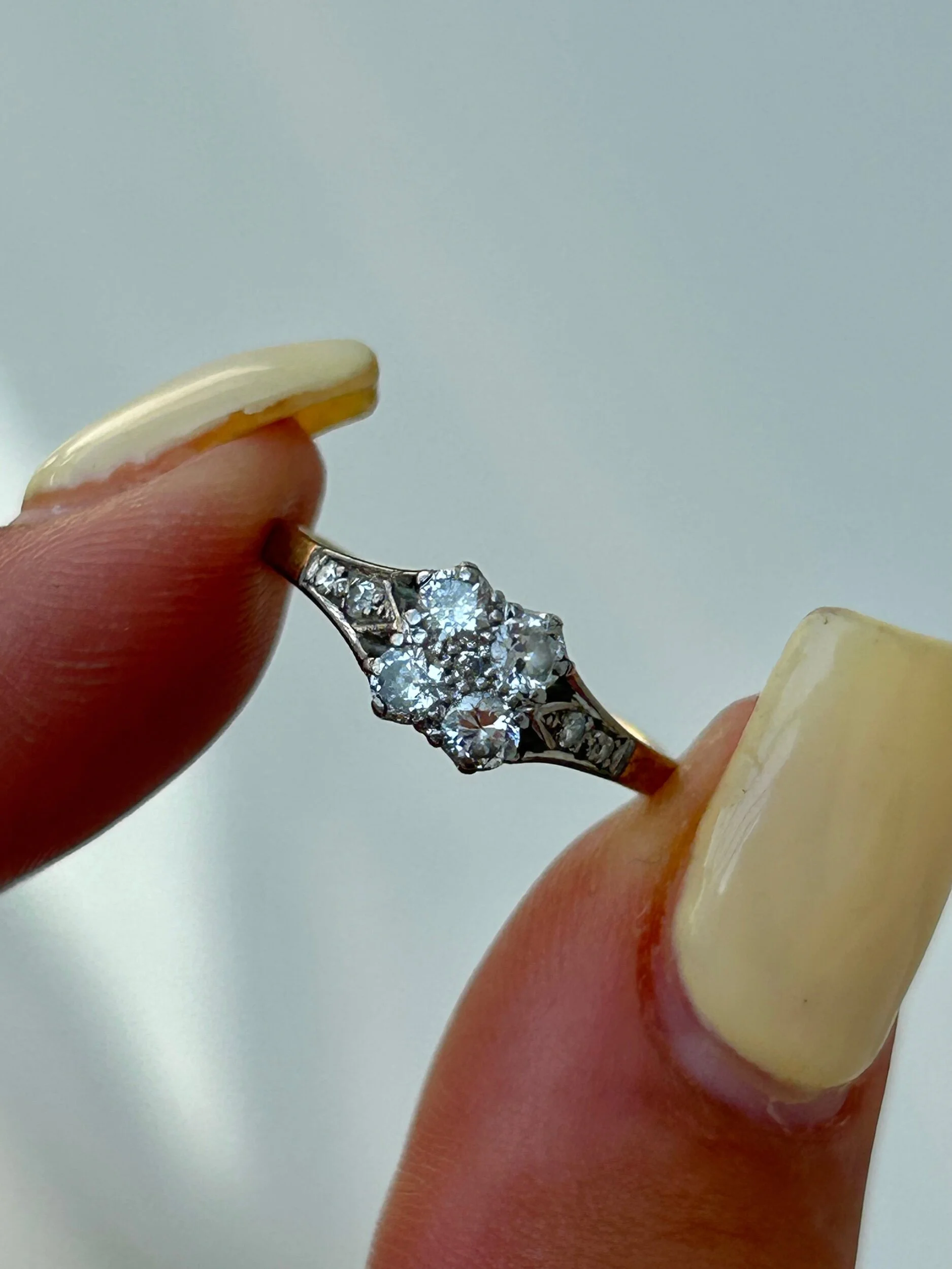 57FF8A83-C5CF-40B4-92D8-DDAEA252860C