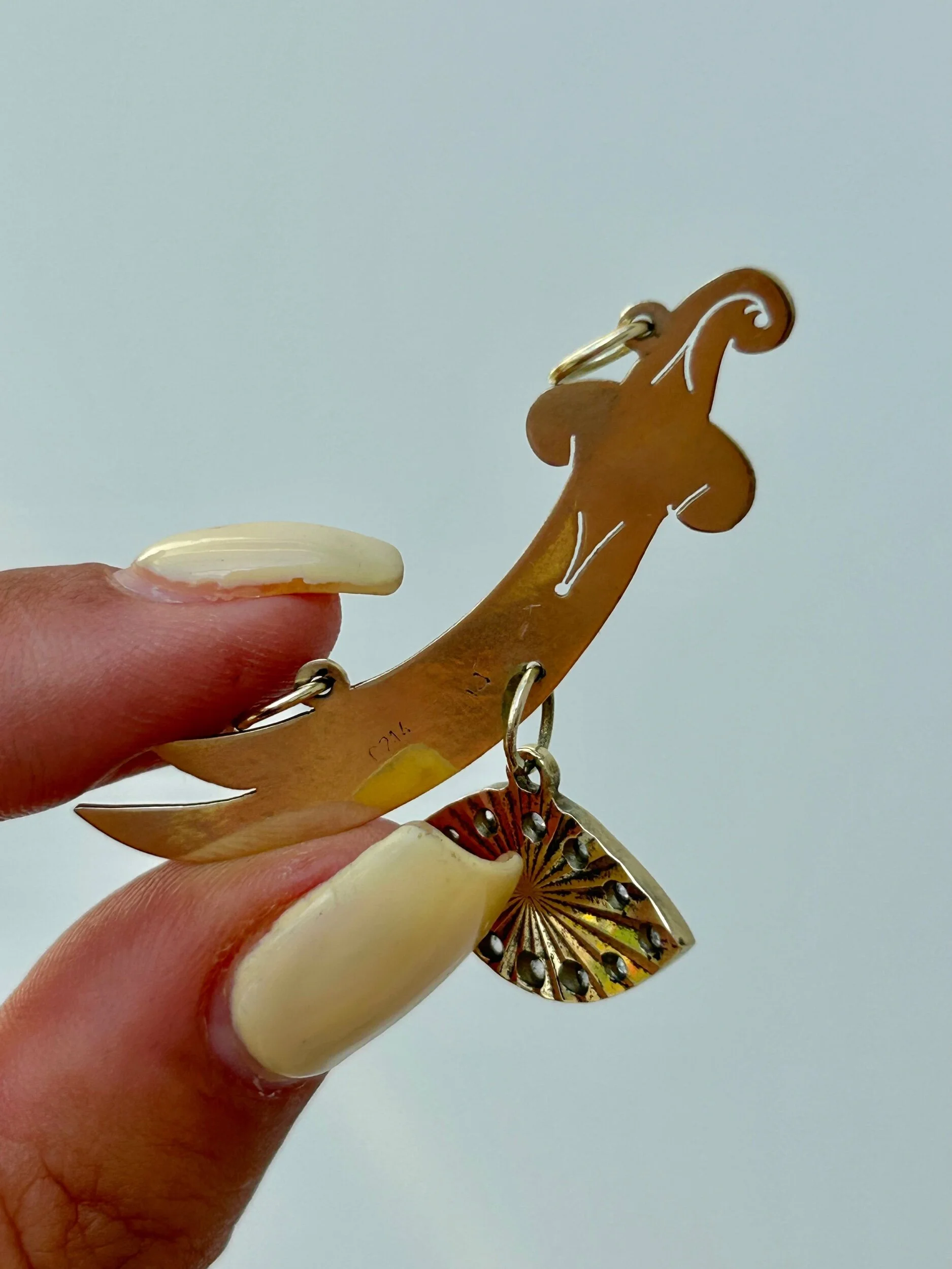 9A1E9307-A3AD-45D3-B823-41B473A72B6B