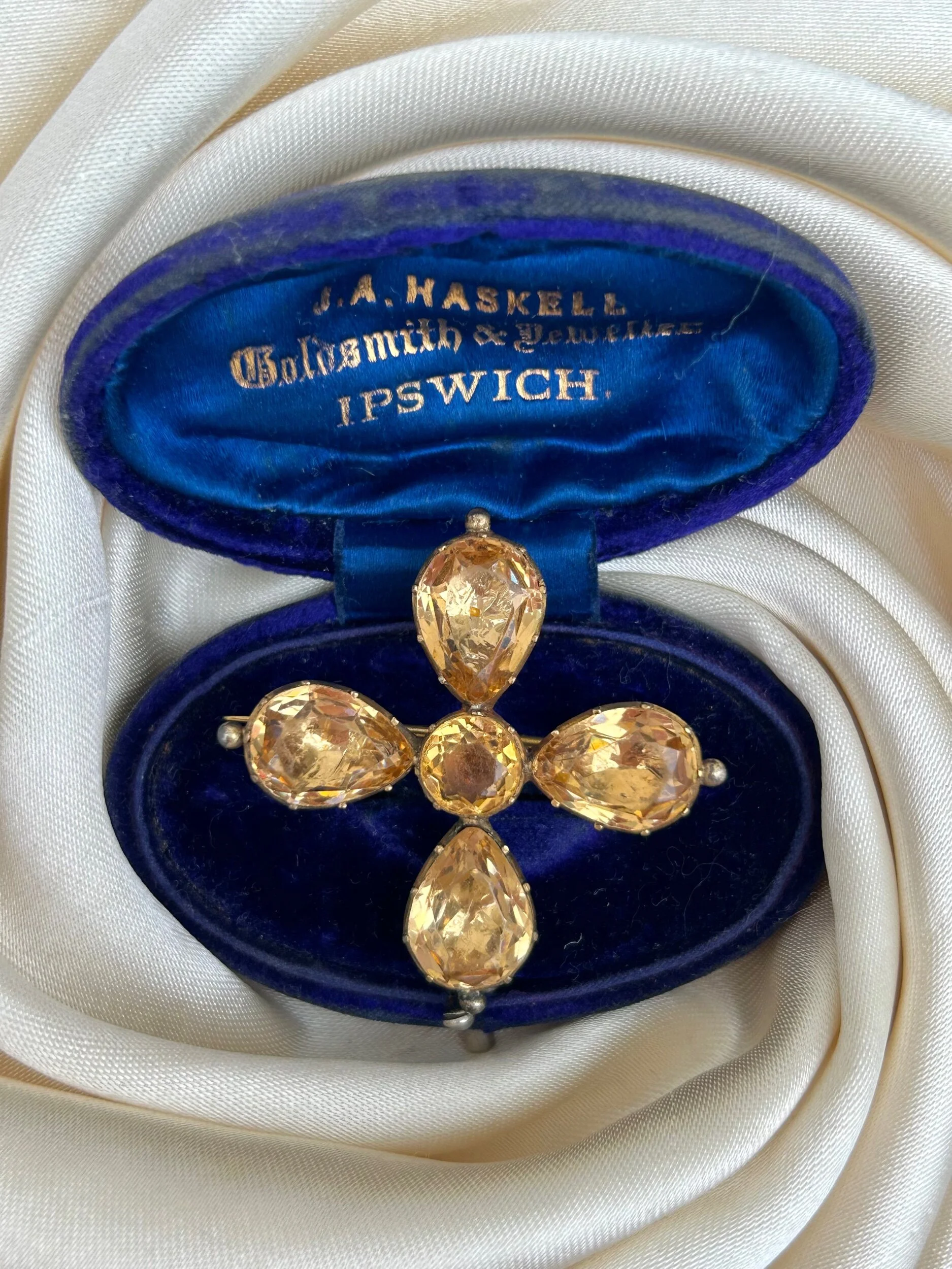 1E1D0A31-F40E-437E-9B76-10D70028364C