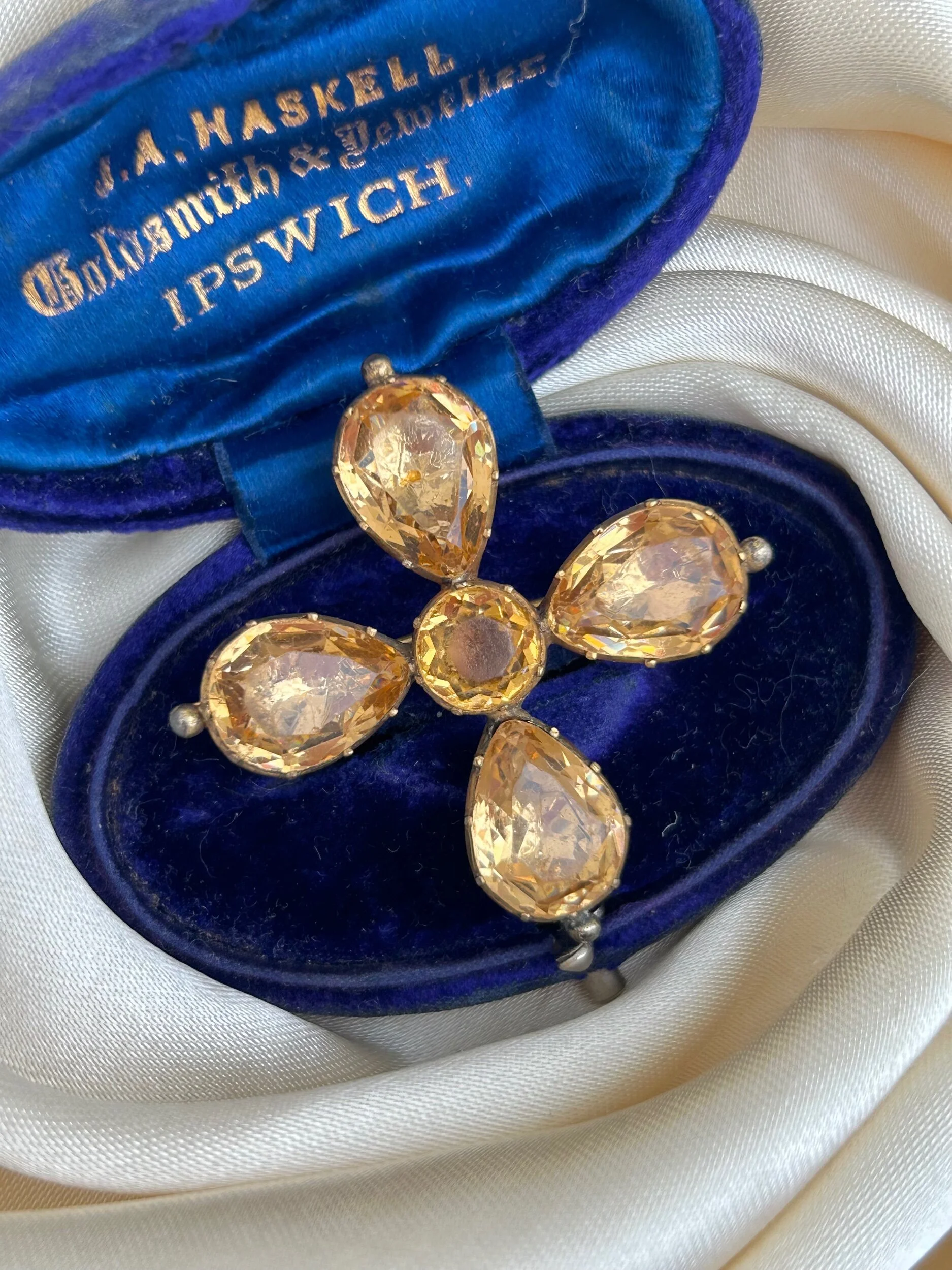 FDB2E141-792F-45ED-8DE8-8F2C0EAEE229