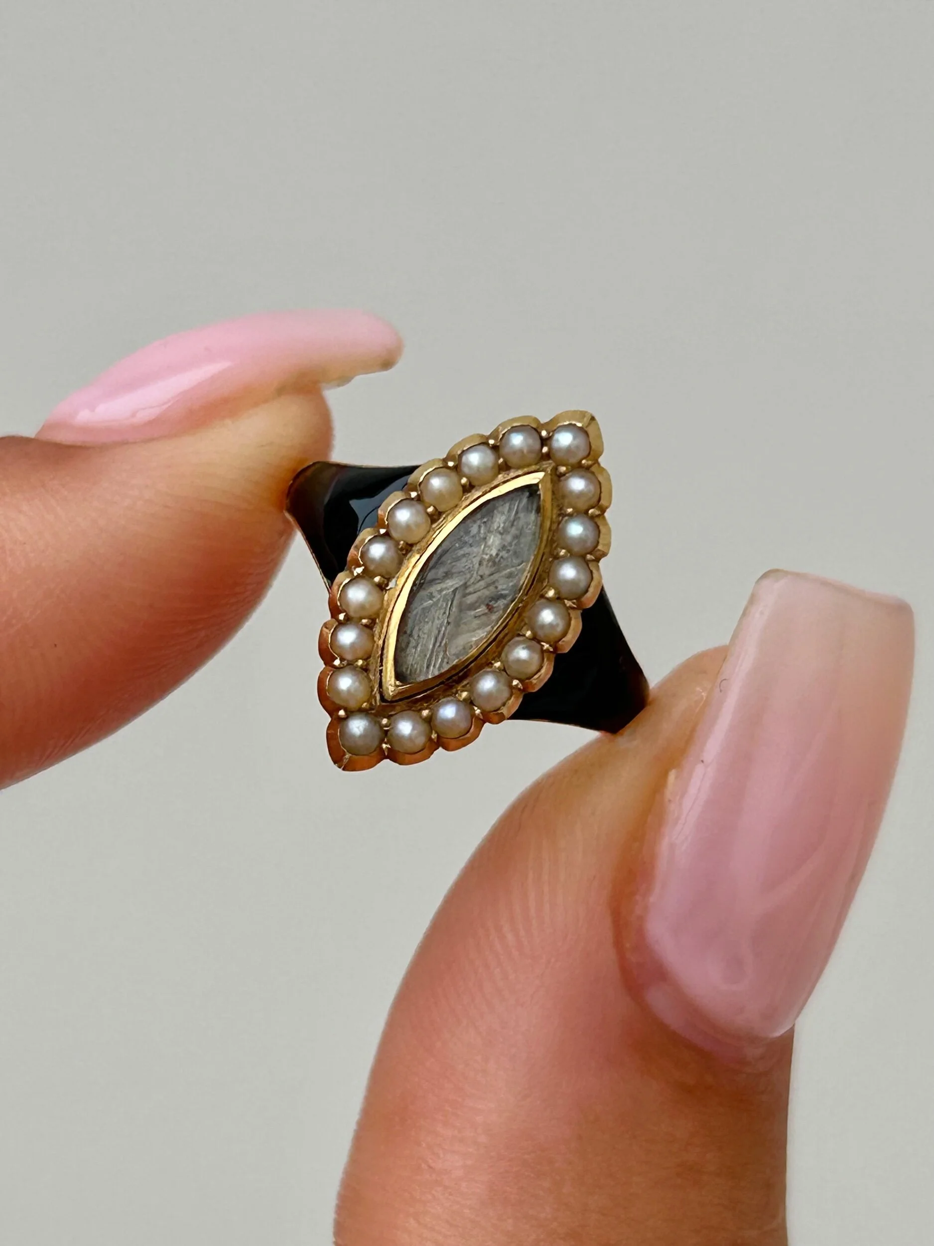 2EEA1E59-4809-4F80-83C7-9B52AC2F6803