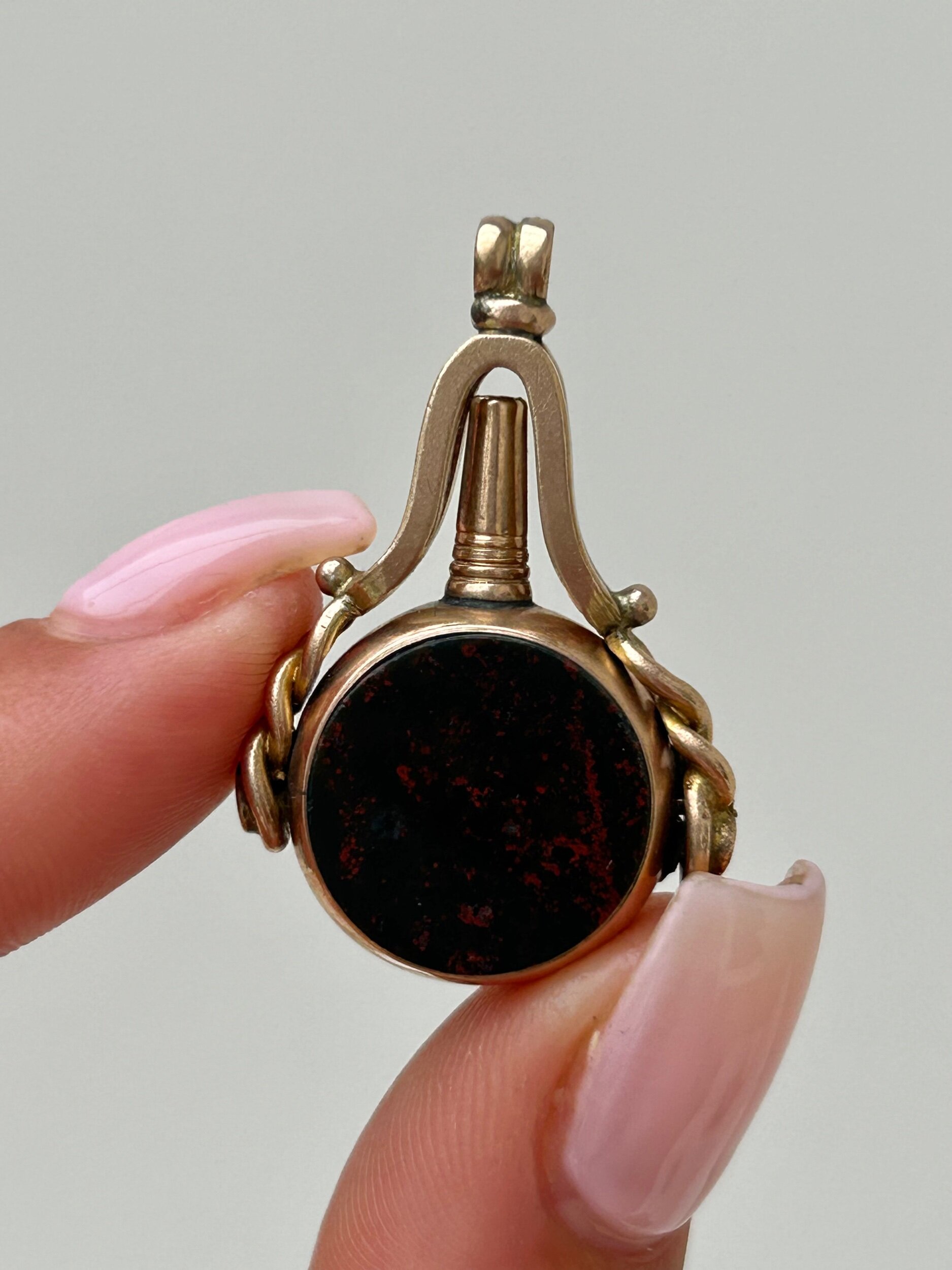 B372D99D-AC38-4650-B333-1893448ECC1D