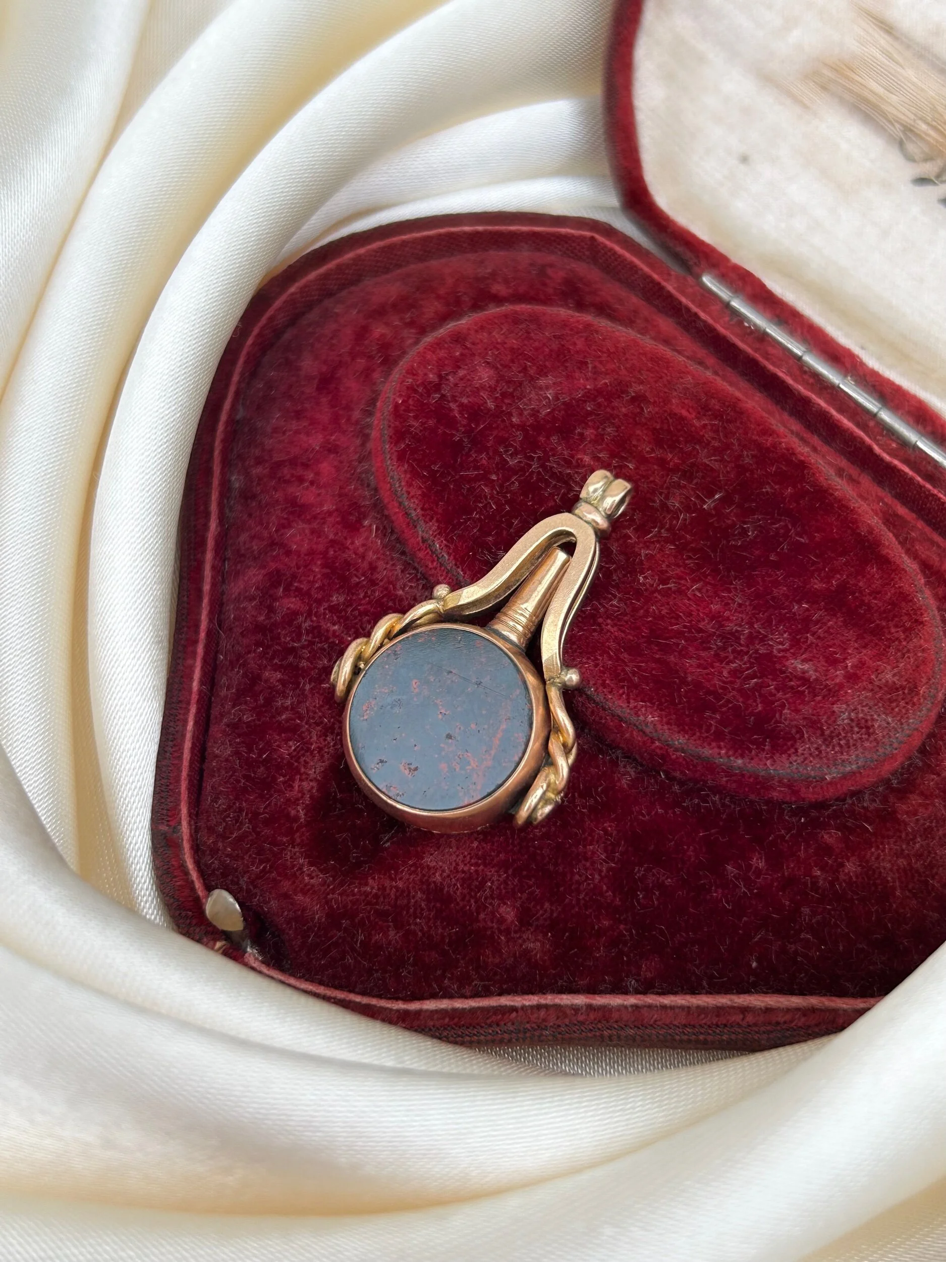 93116C32-C5C4-402E-8464-DDB44DA2920F