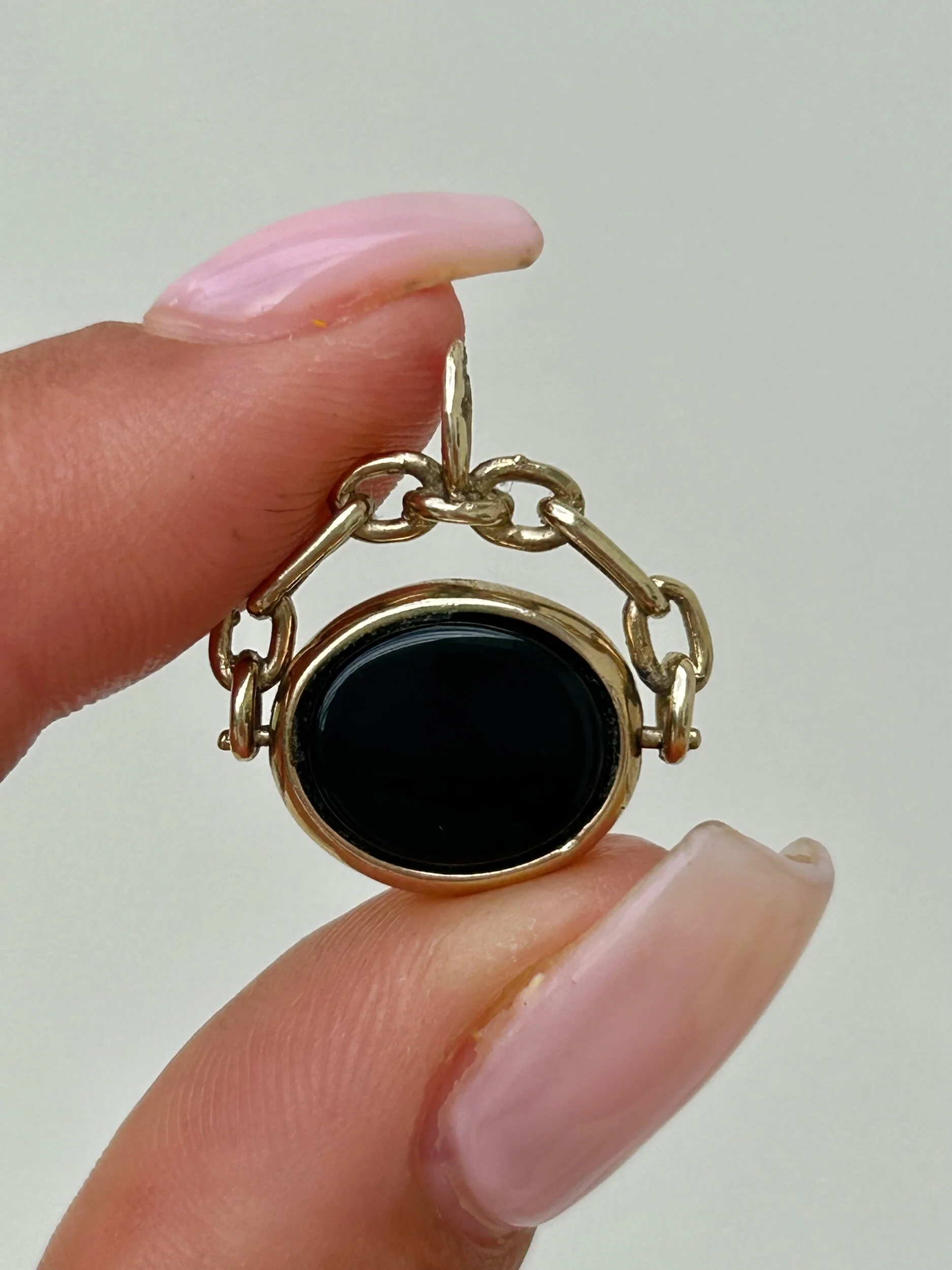 6005CE3D-21F5-4AD5-BE1F-BF5BAB230ED8