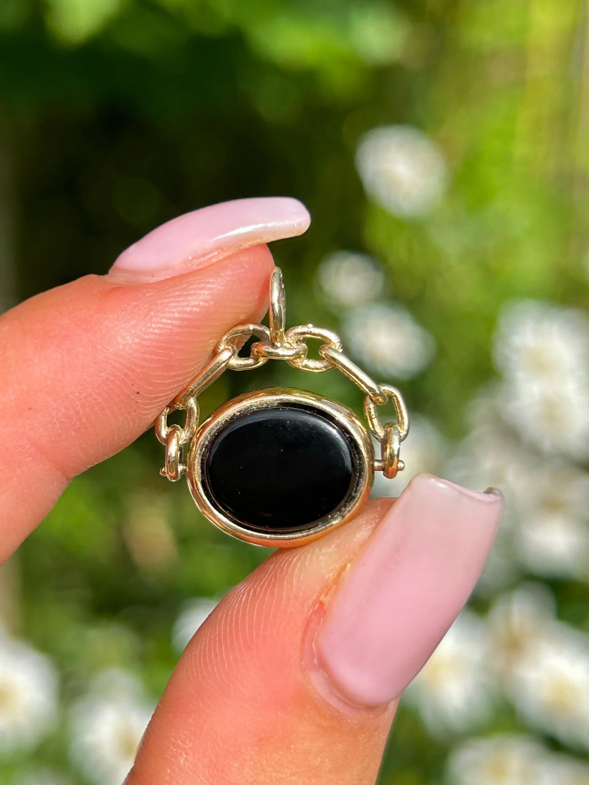 B4167C00-F240-46FD-B895-7211B00C5A30