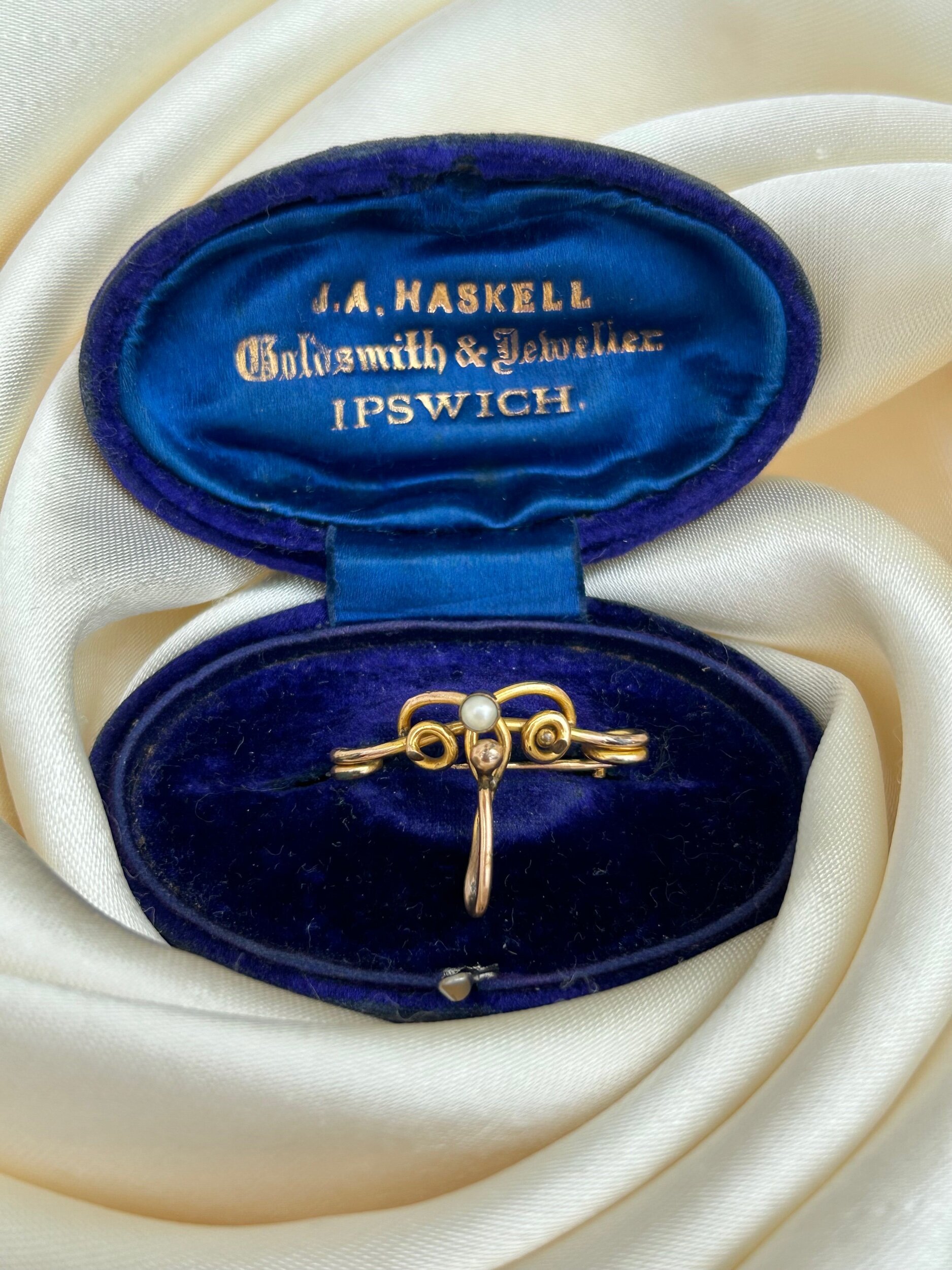 2A743E8E-005D-415F-8467-412494CC7995