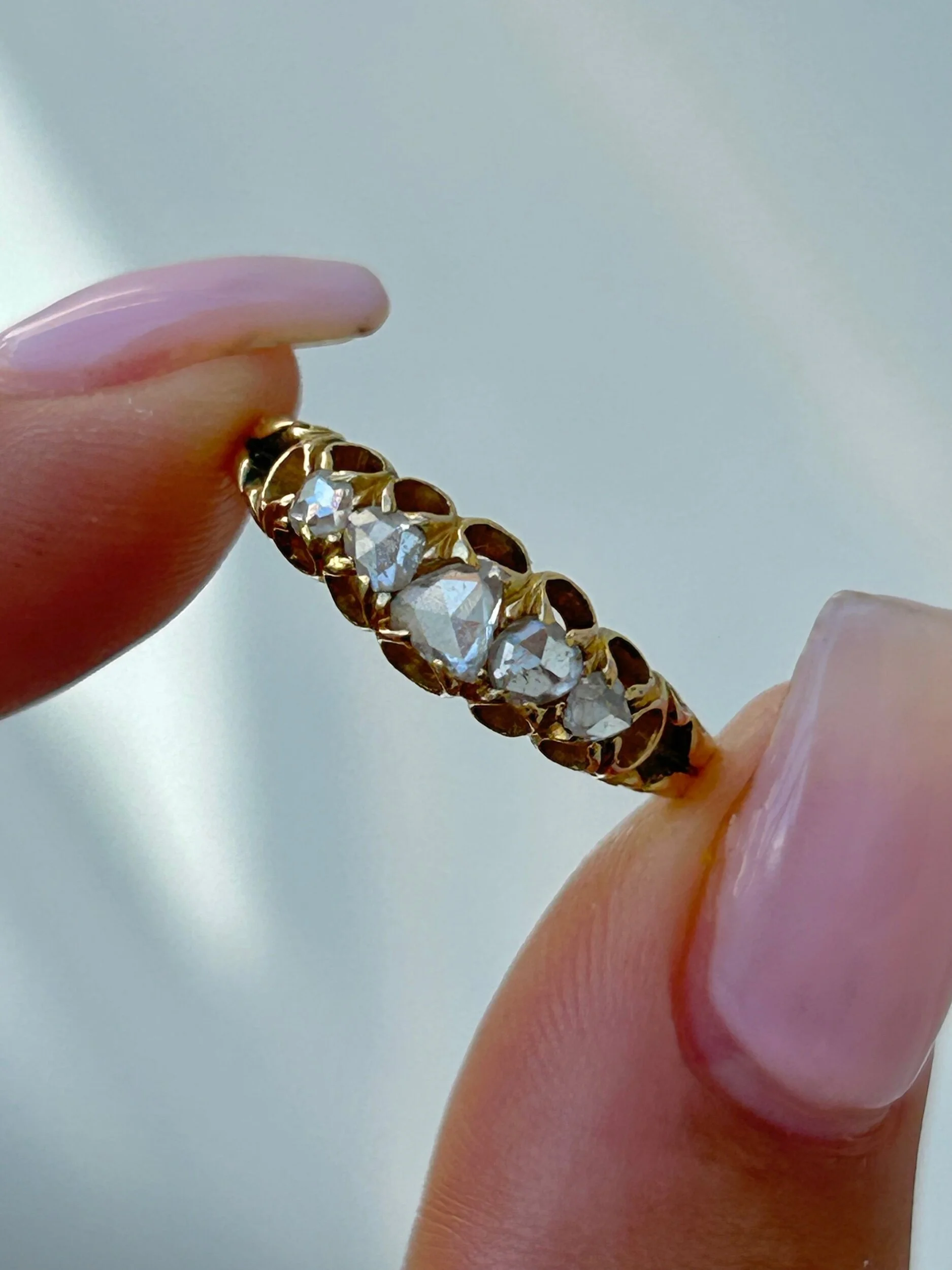 EB933921-DB44-4A35-A422-EC8DABECF7B5