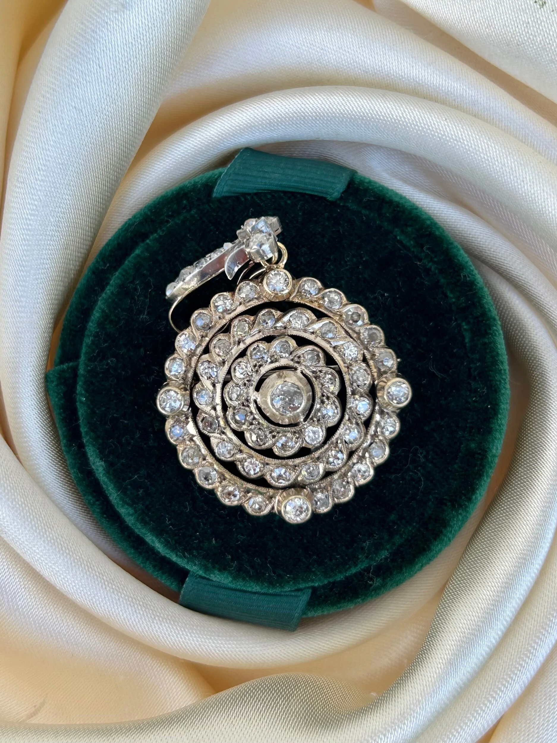 957347F5-F65F-46A8-9426-ADEC57759D22