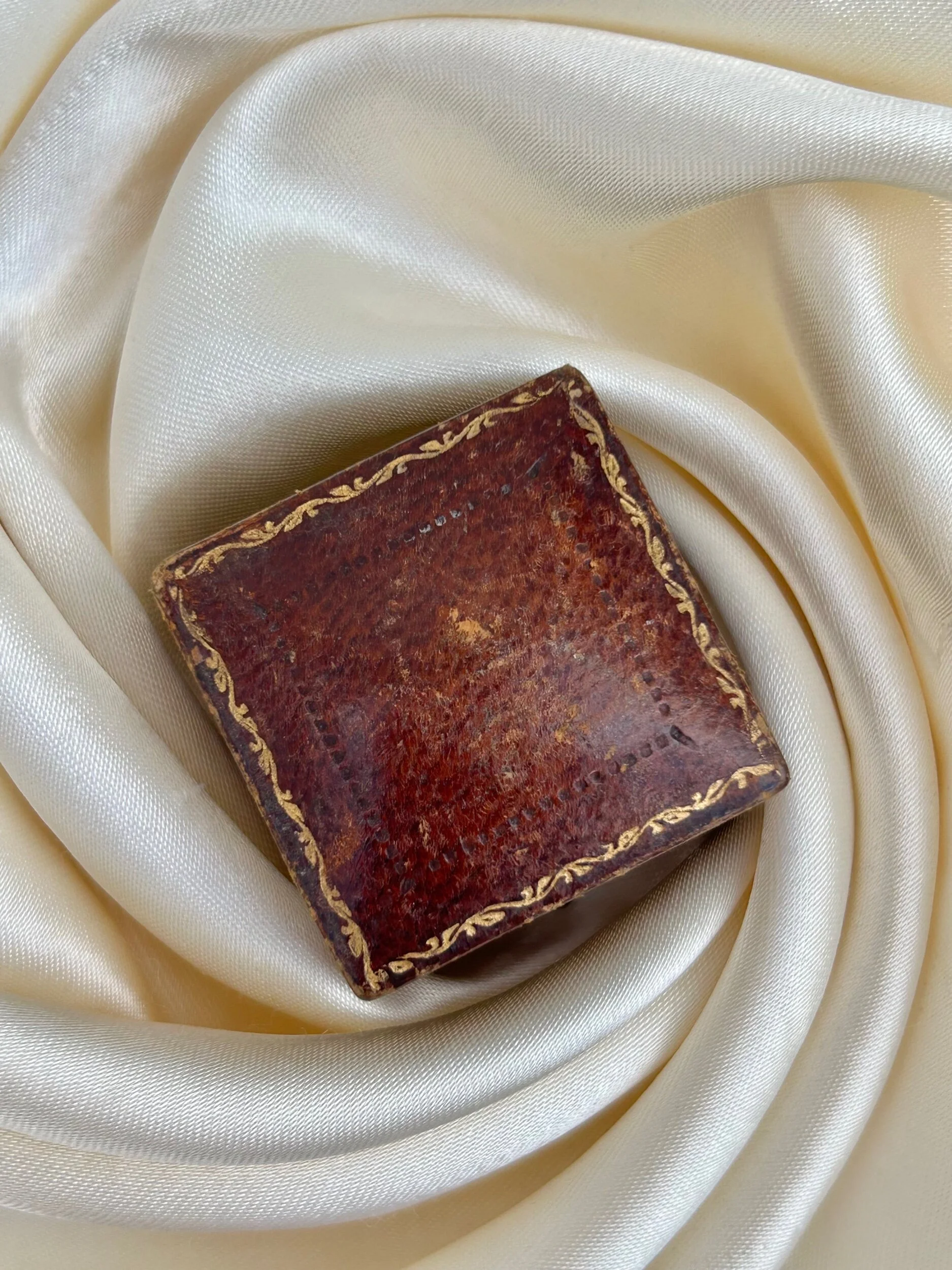 5D972584-C367-4513-825C-C005D033B83B