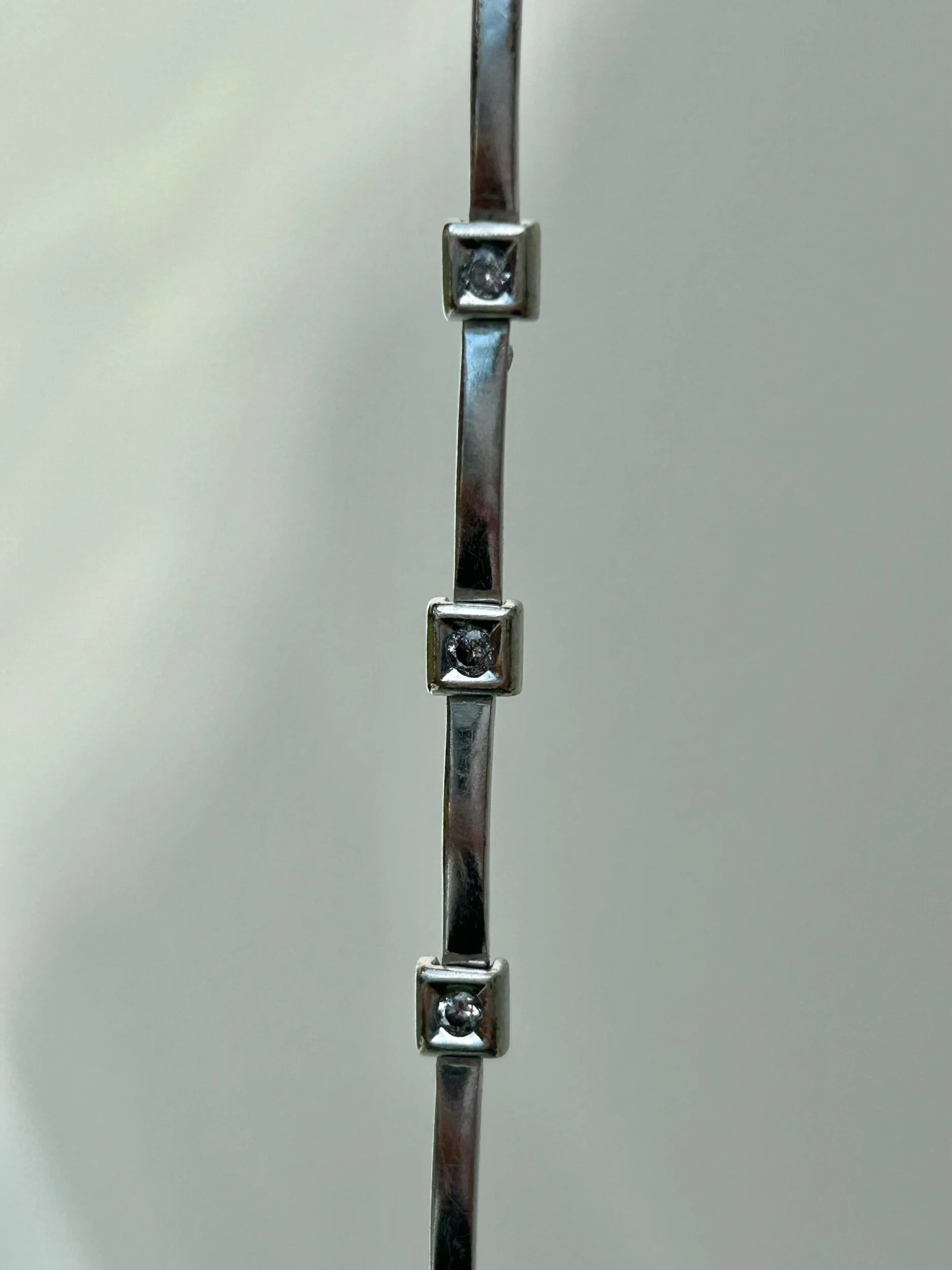 E1651B6C-7621-4090-8055-405C295D7D37