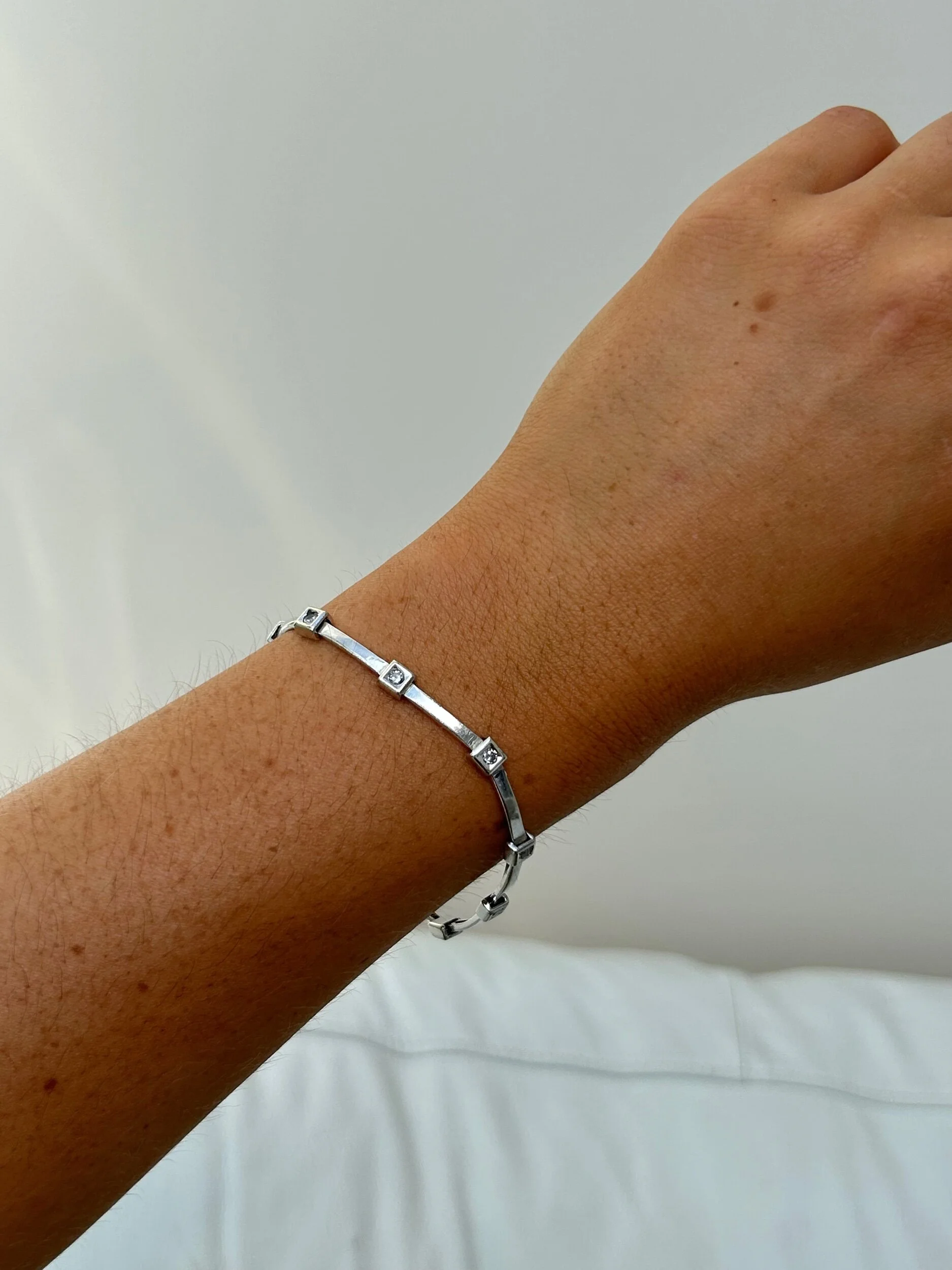 83C514B2-3680-4608-AA79-2361E6C92BC7