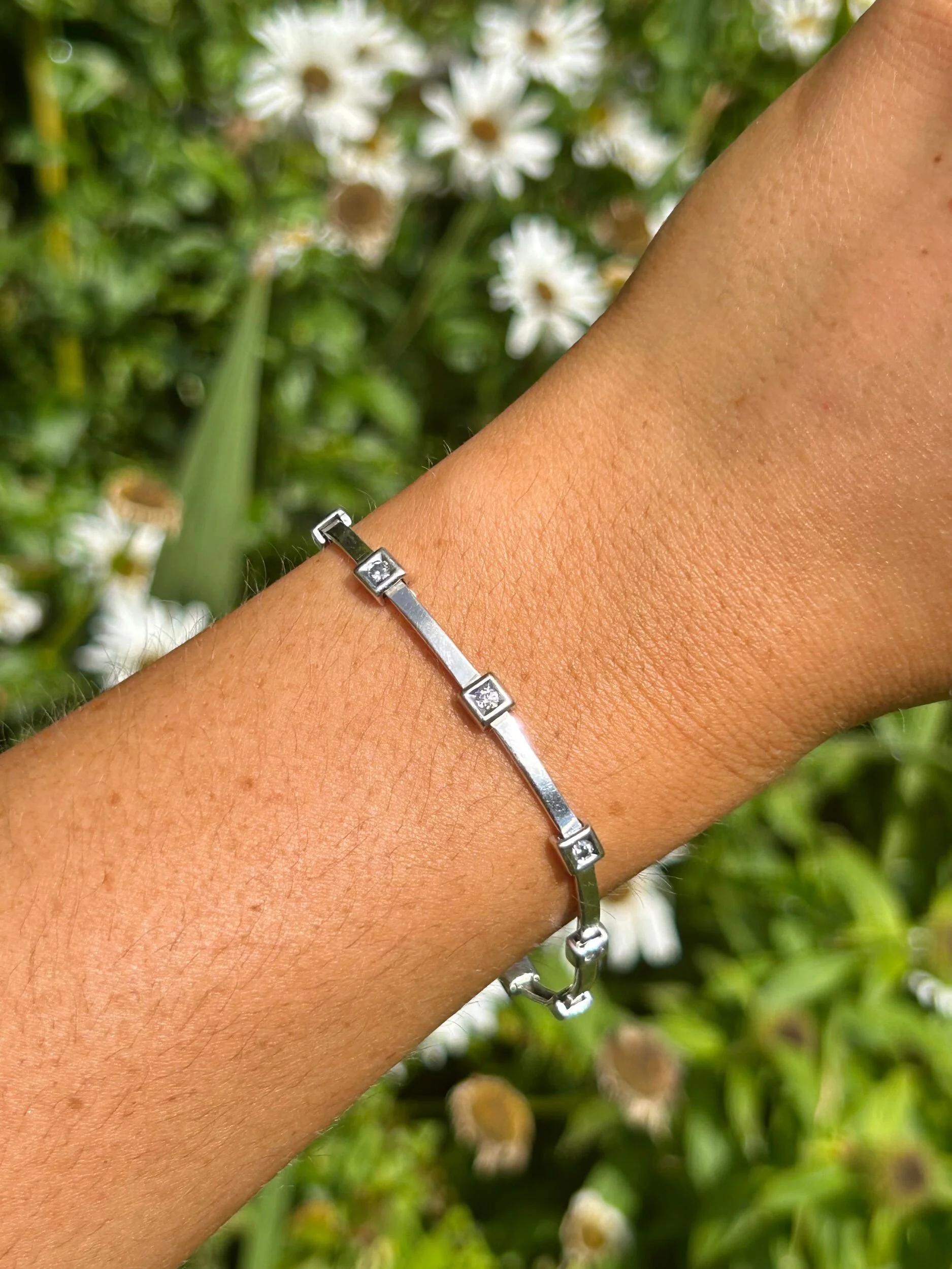 198990E6-F1AB-4295-9842-EE9AE32CE81C