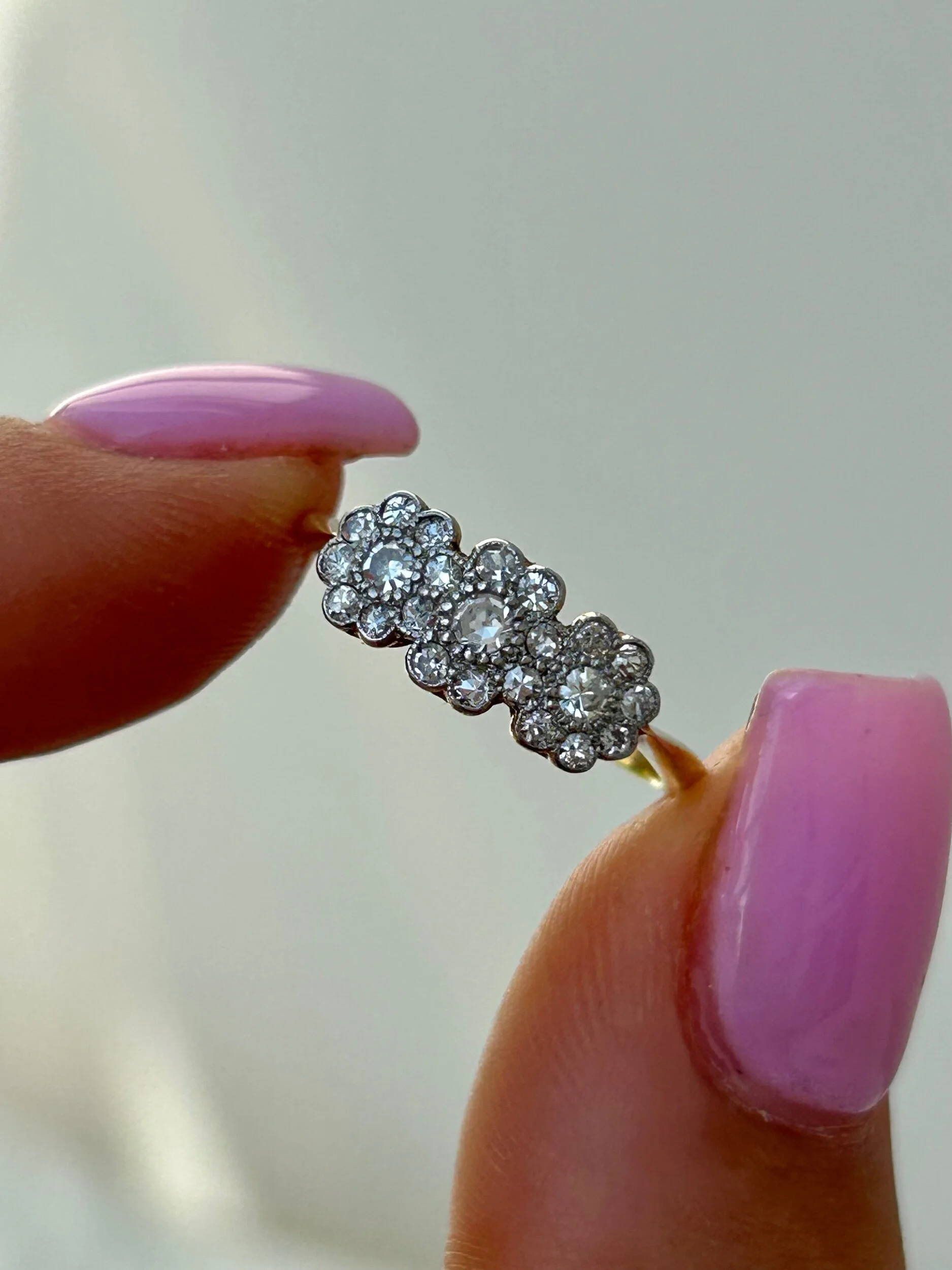 FB8A19FE-4703-4266-AA36-299874E46DC4