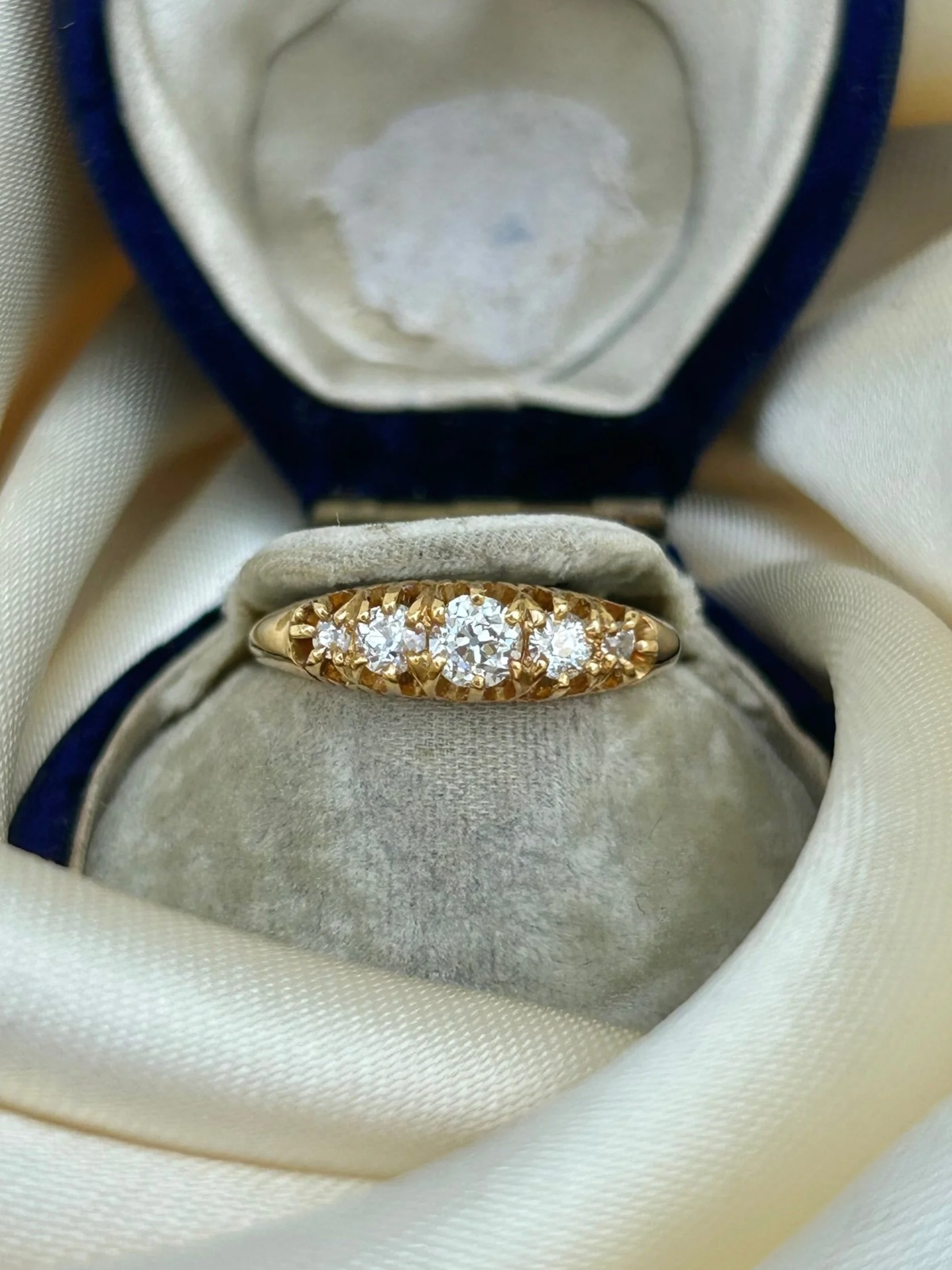 6161E302-6220-4450-8200-DE79447847B7