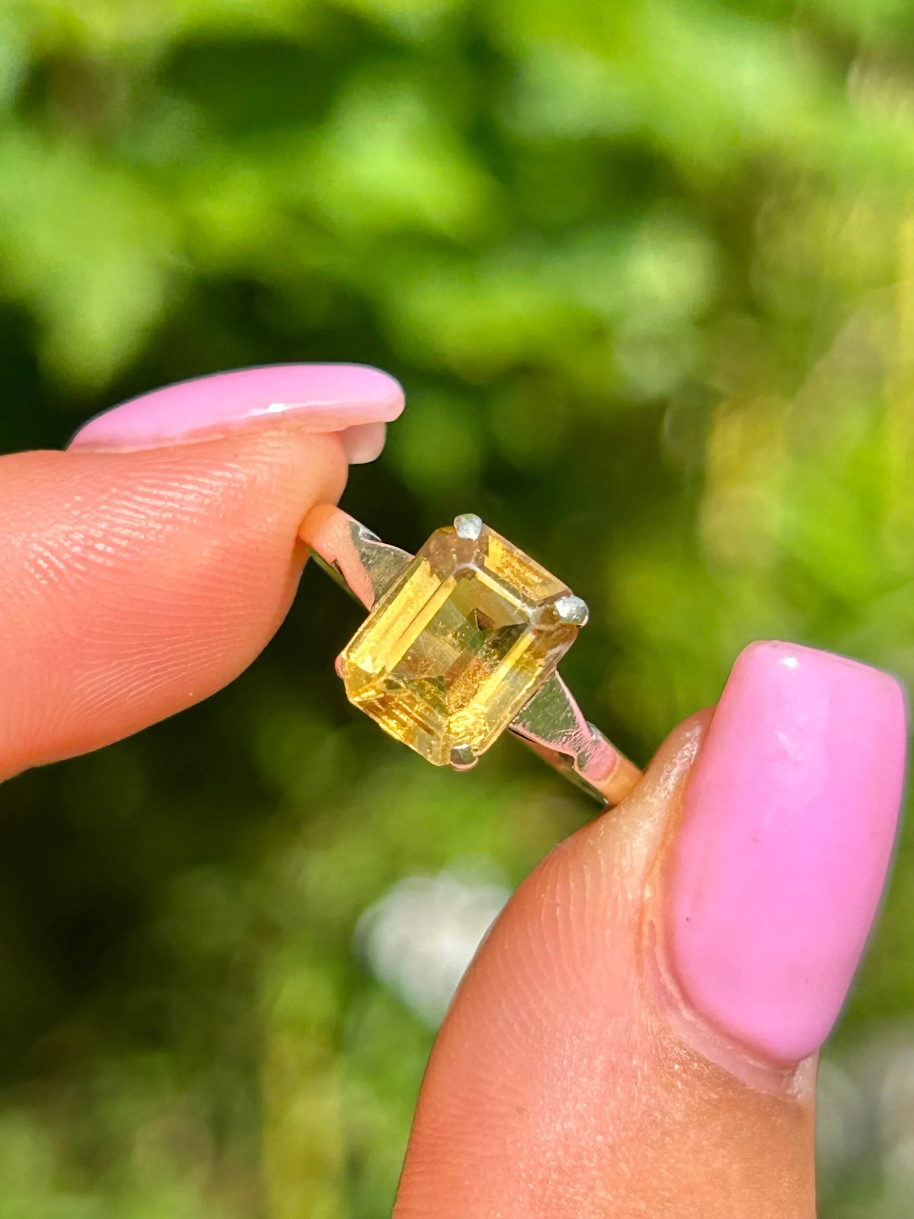 55EEE842-9482-4254-B9E1-79936F3946DF