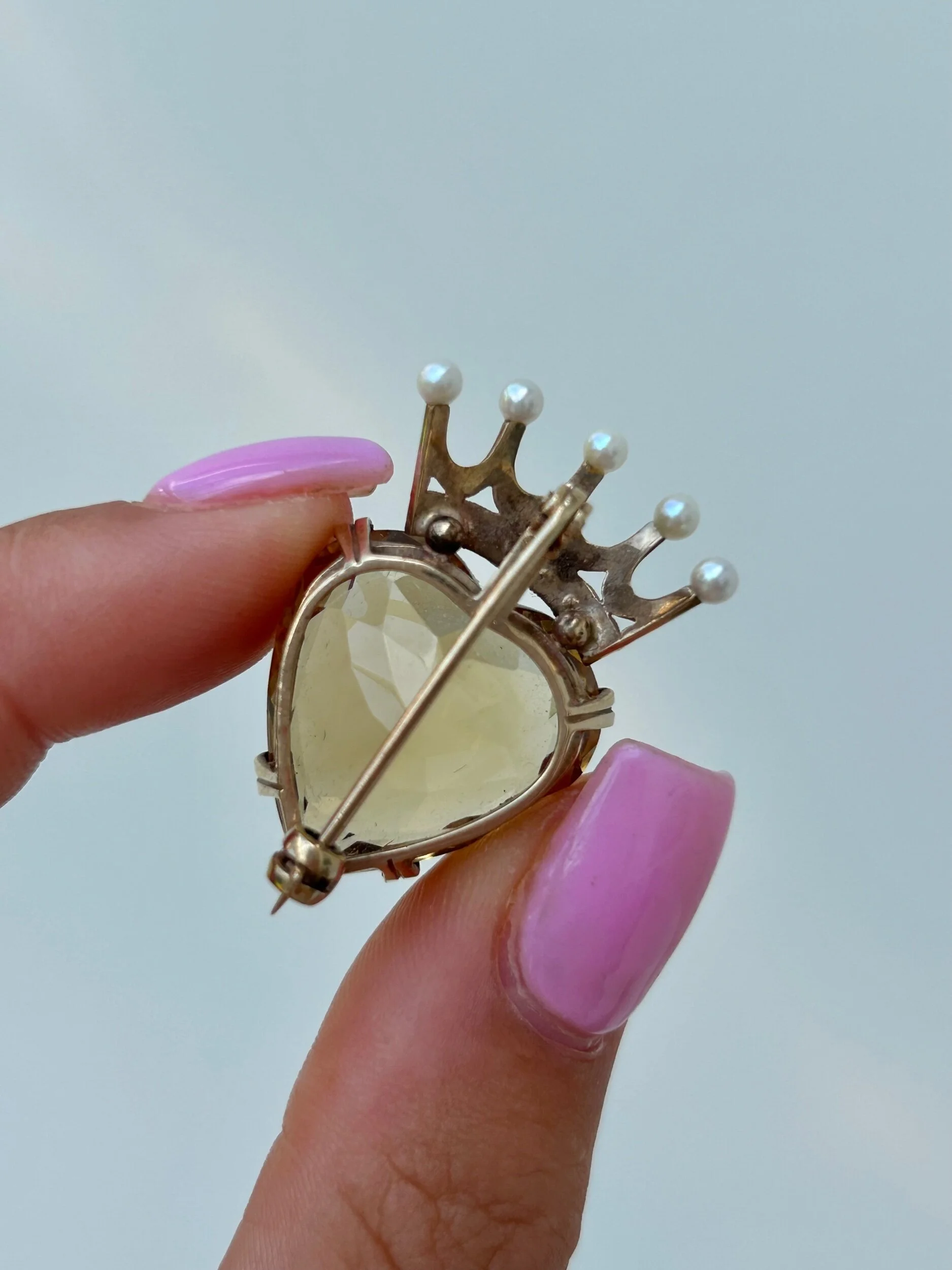 38B715E4-B86E-4073-8EFA-3BF9300F904B