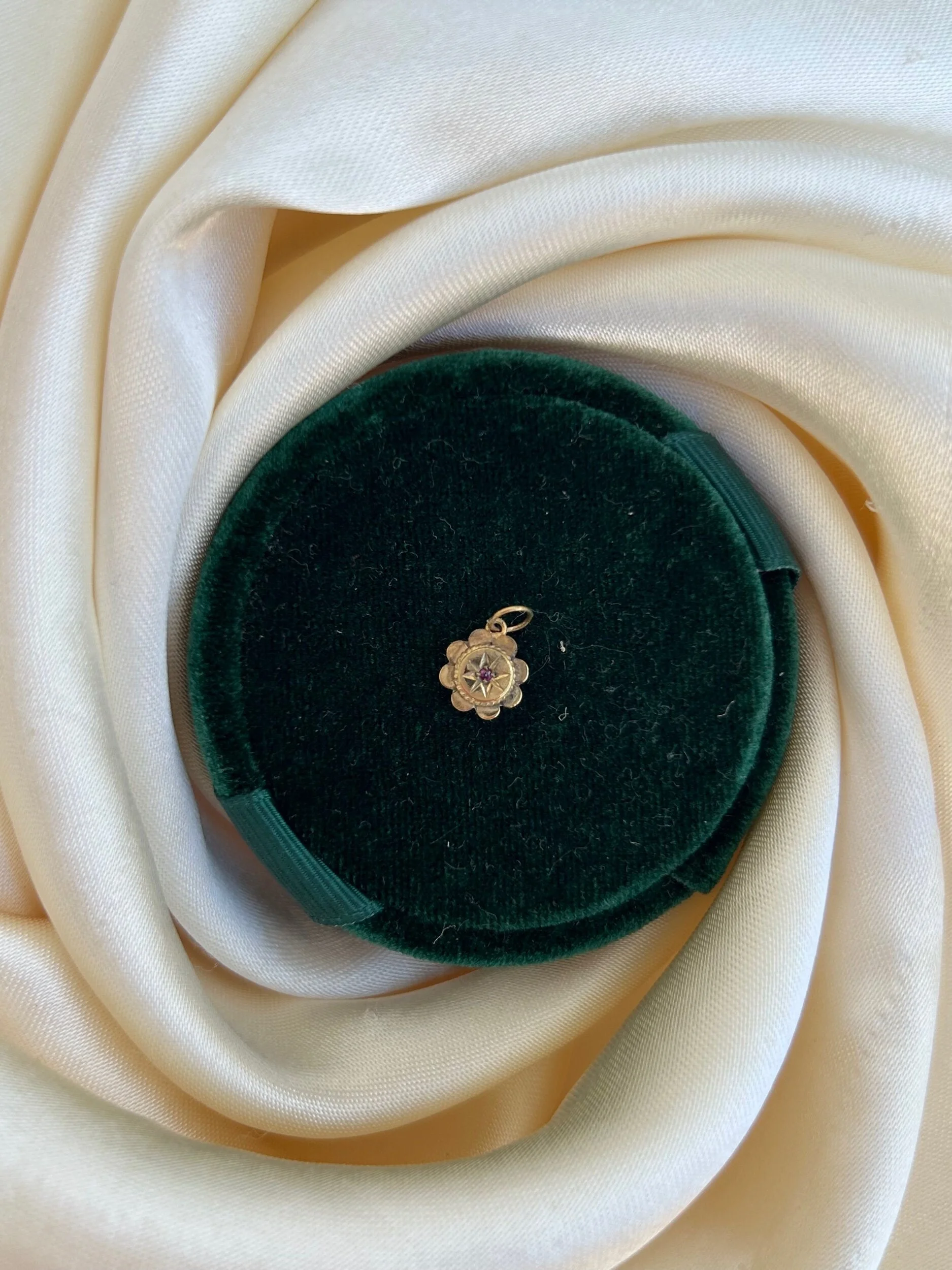 2A406359-13EA-4CC4-B05C-1AECCCACD70D