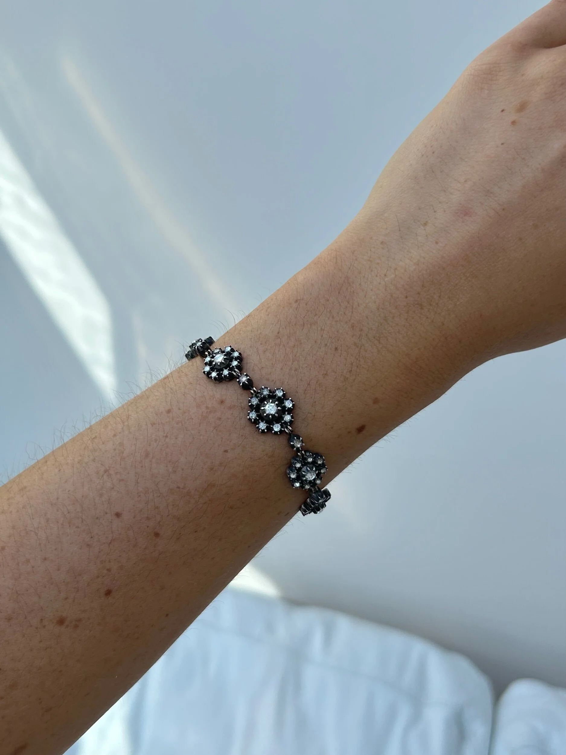 B12D9185-EA2D-46A8-B387-0D09D5C987E6