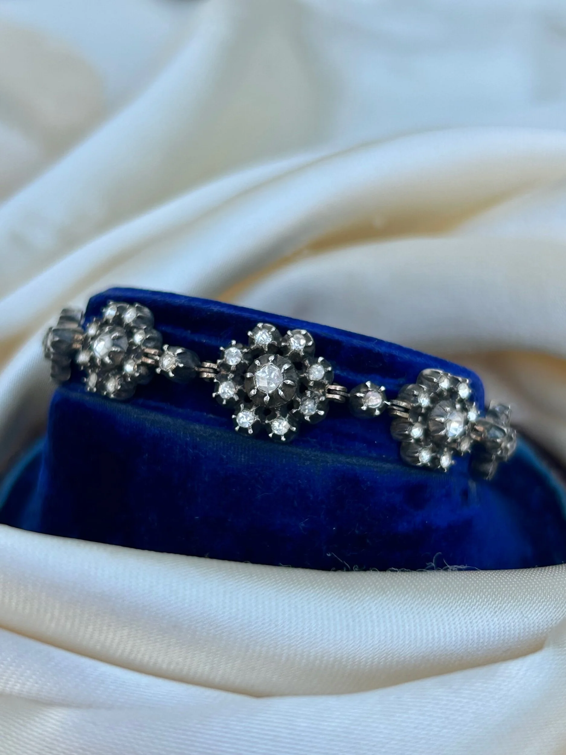 1750746F-0C41-4A27-B654-E2C4991AAAAD