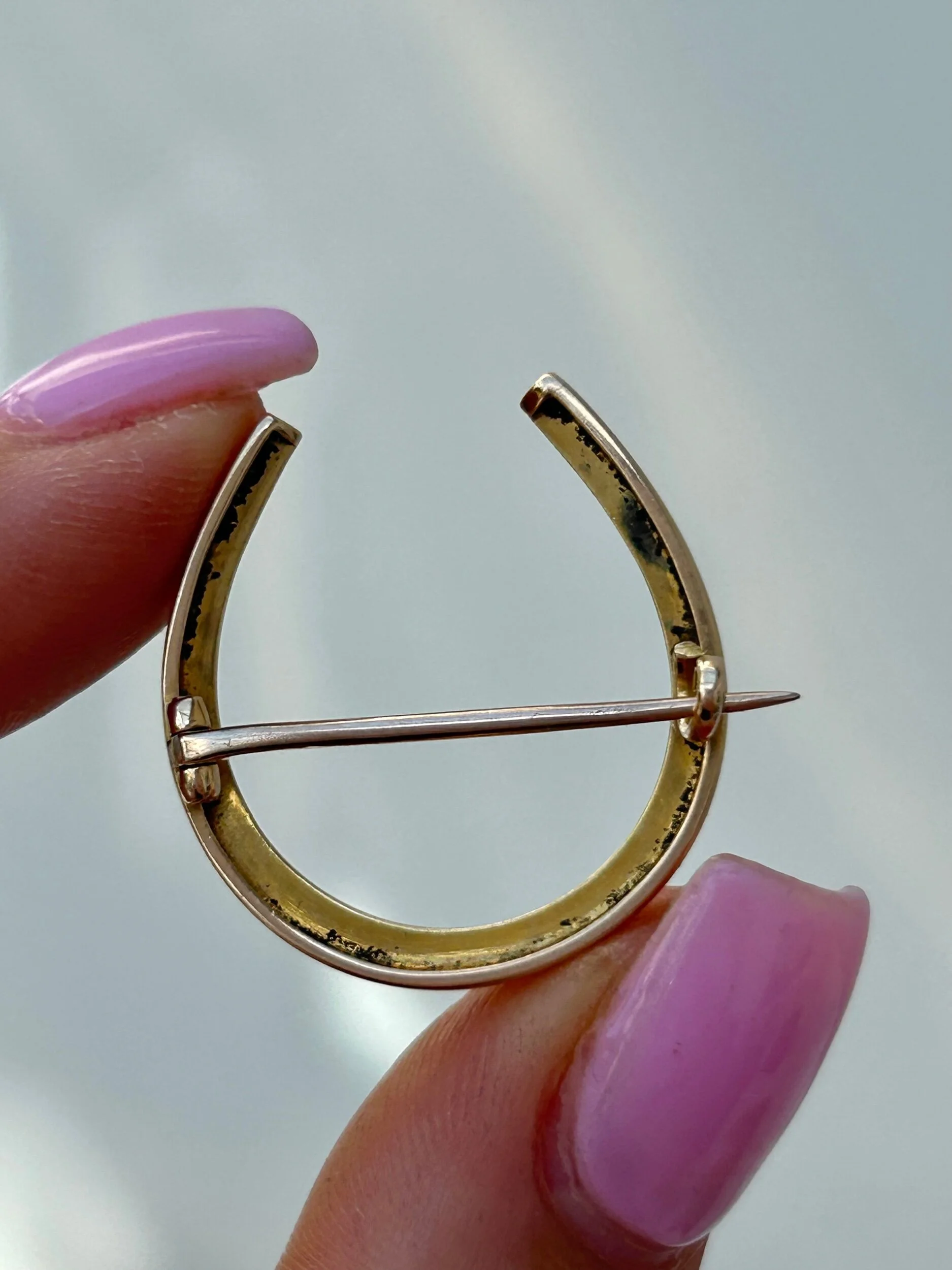 A229C9F9-B7B2-4F86-BC8C-8D57D9B72080