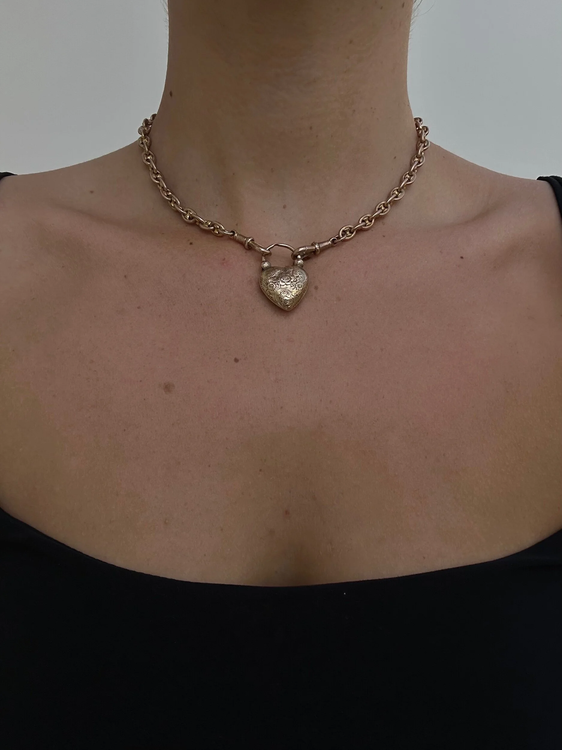 DACD434E-5AF5-45E1-8F83-D184BF98BD00