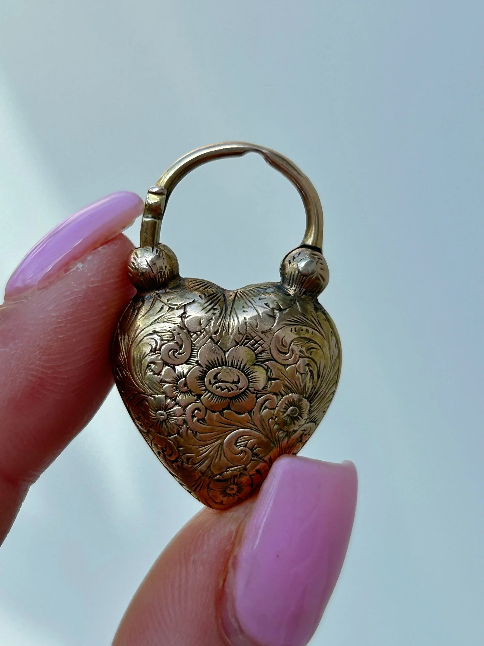 1EDF7977-C293-4B7D-B6E8-27102562CF6B