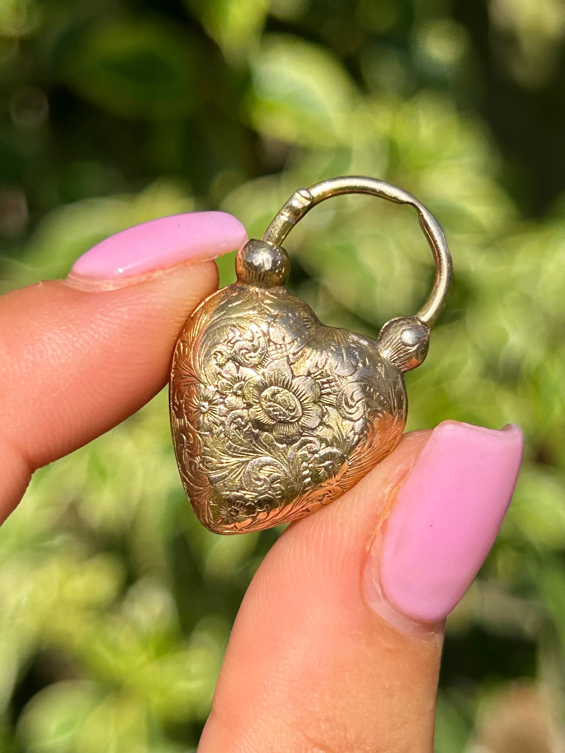 E03802BA-C4B6-4940-8D17-D964BF2310A7