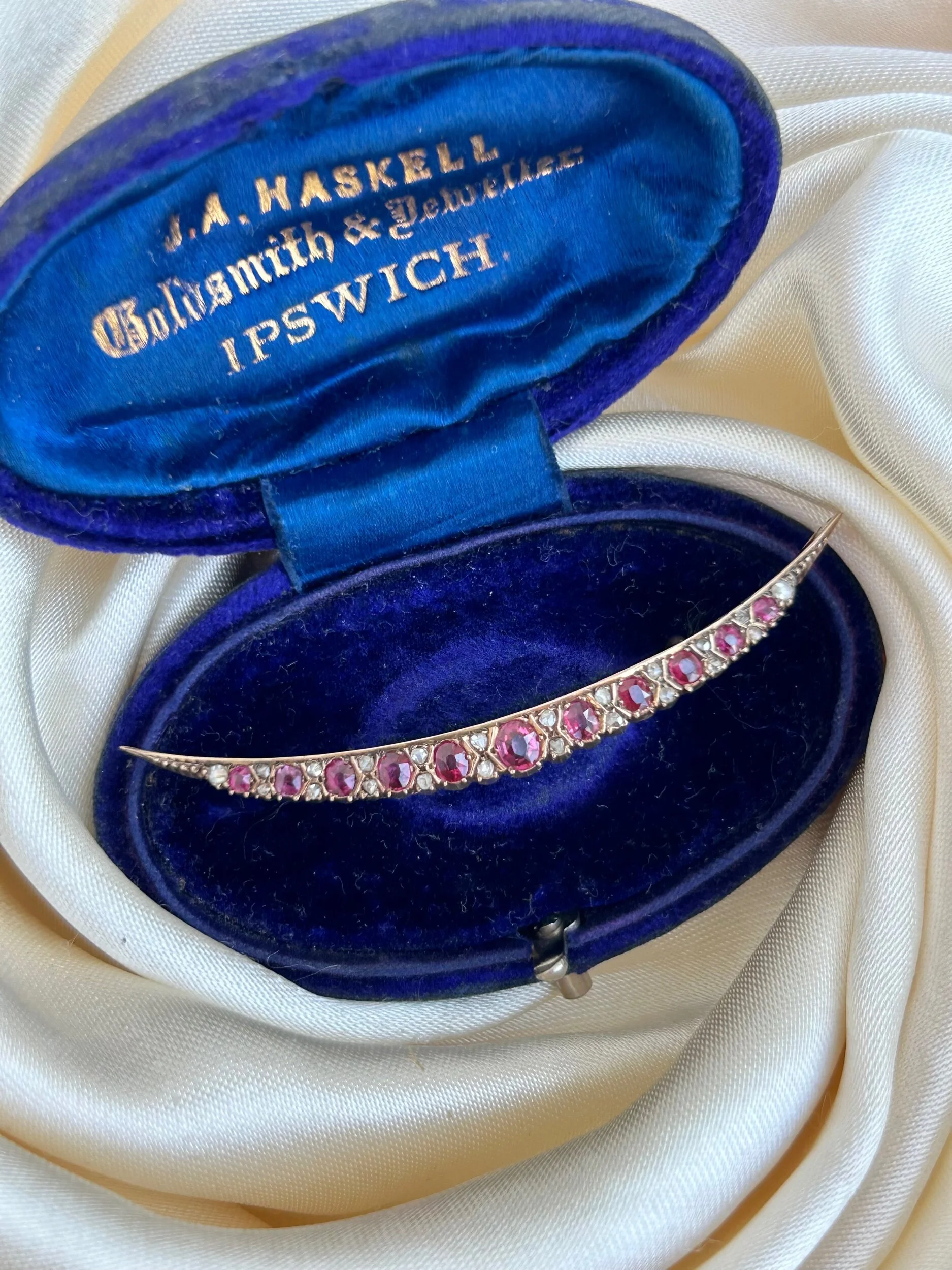 0C9D8D28-C832-4424-89B8-8C424098C702