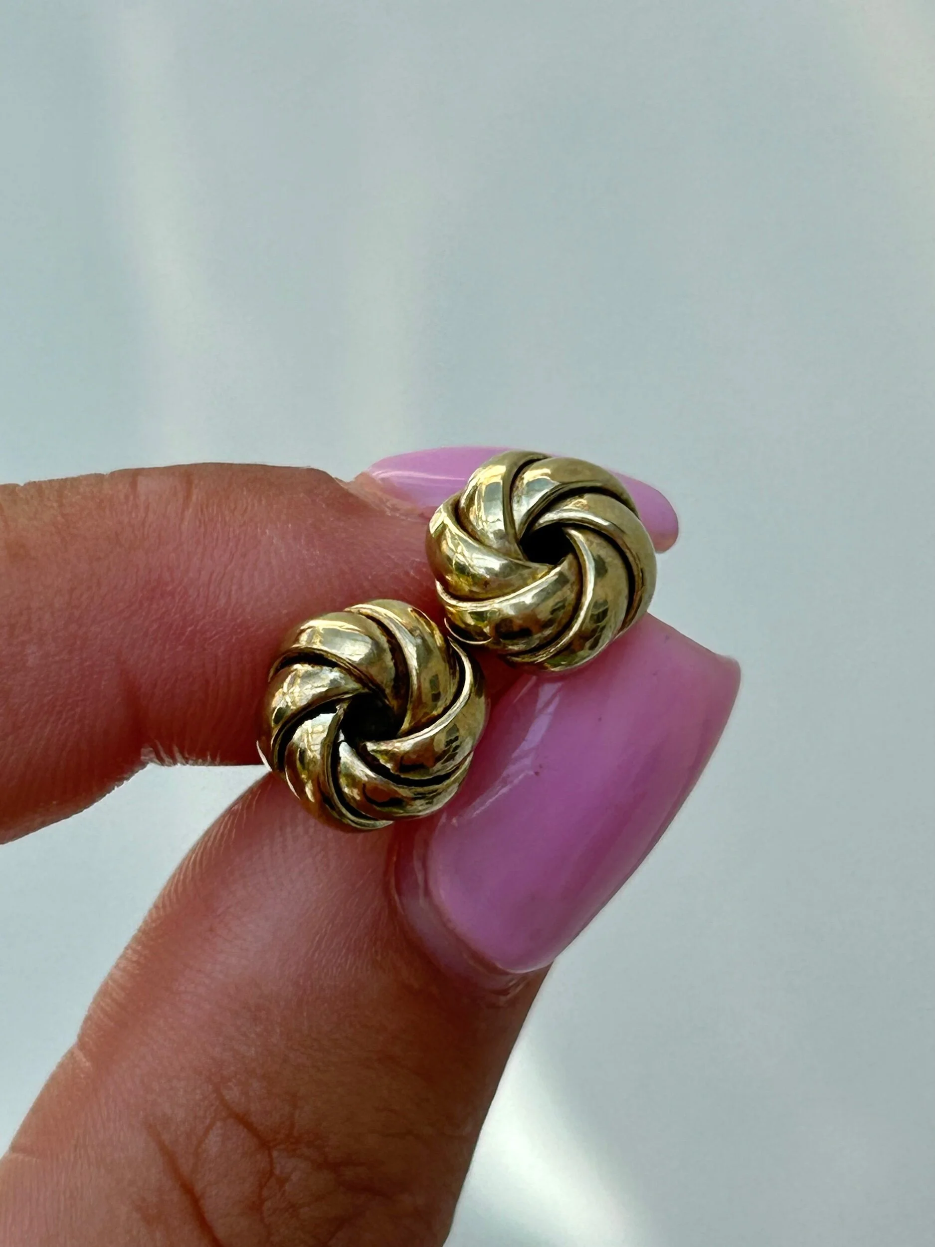 88A3EA45-F5B5-4F46-8A10-4D3AF5EDA1F9