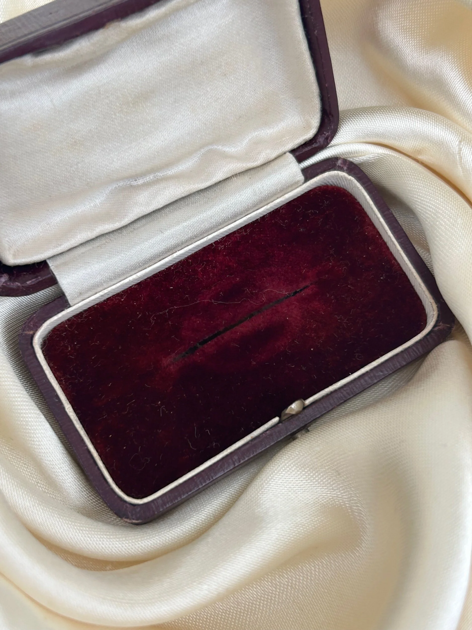 7ABD5E5D-B3DB-469E-B51C-695872D6C0D6