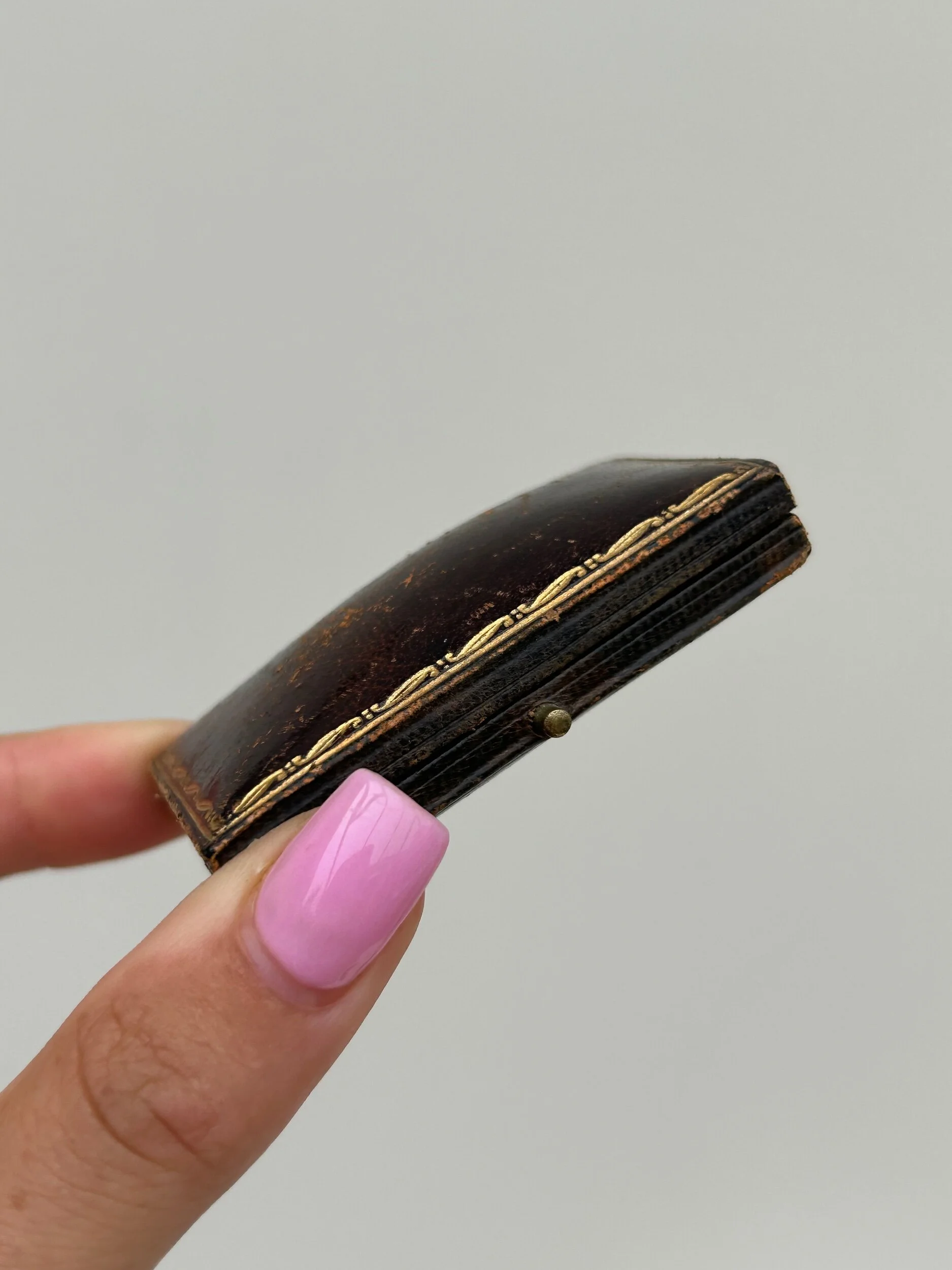 161AE8BF-8C7D-46E2-B560-2966D53F377D