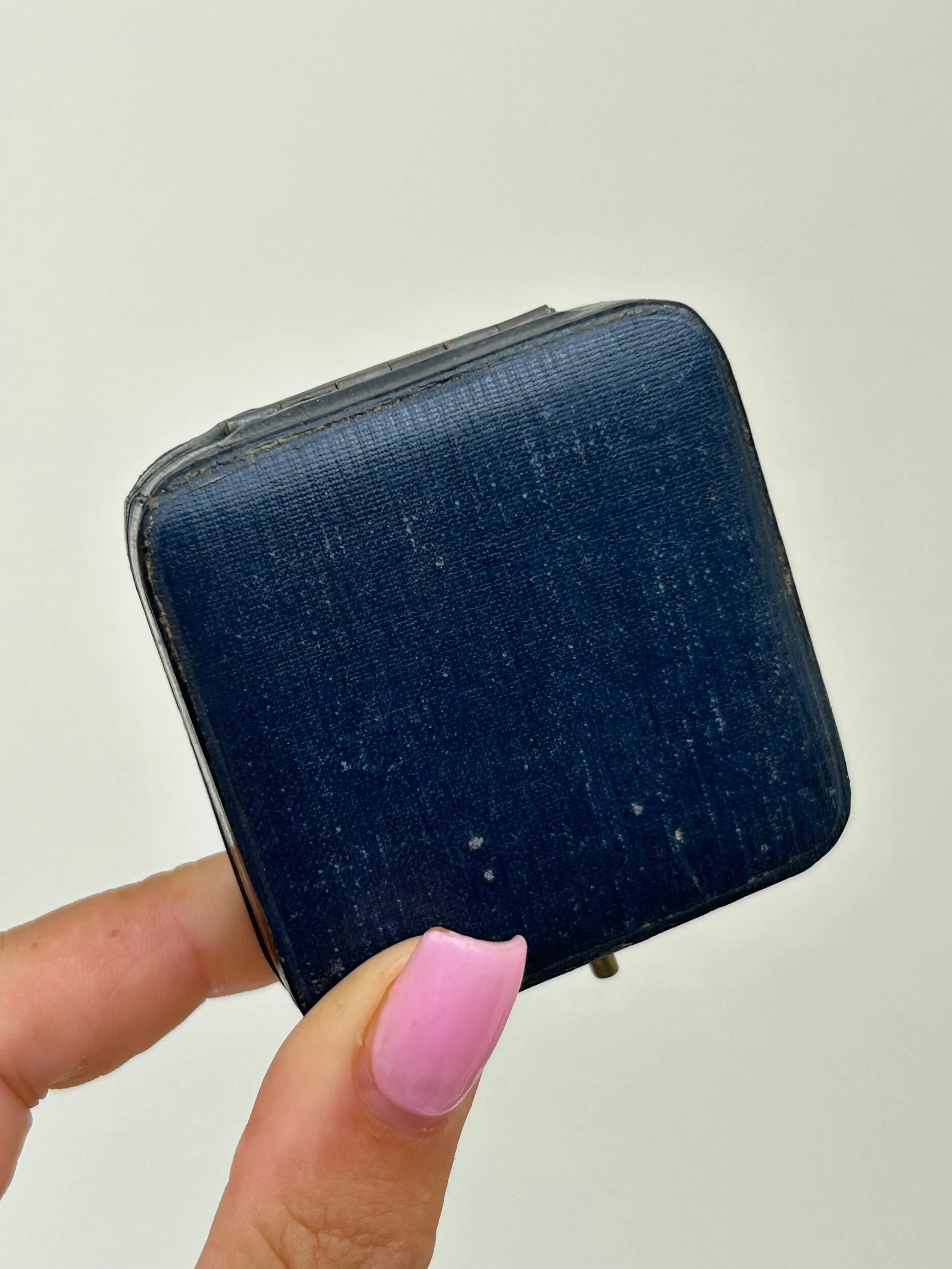 78C8E25D-11D4-487F-9921-B7BD0DD93825