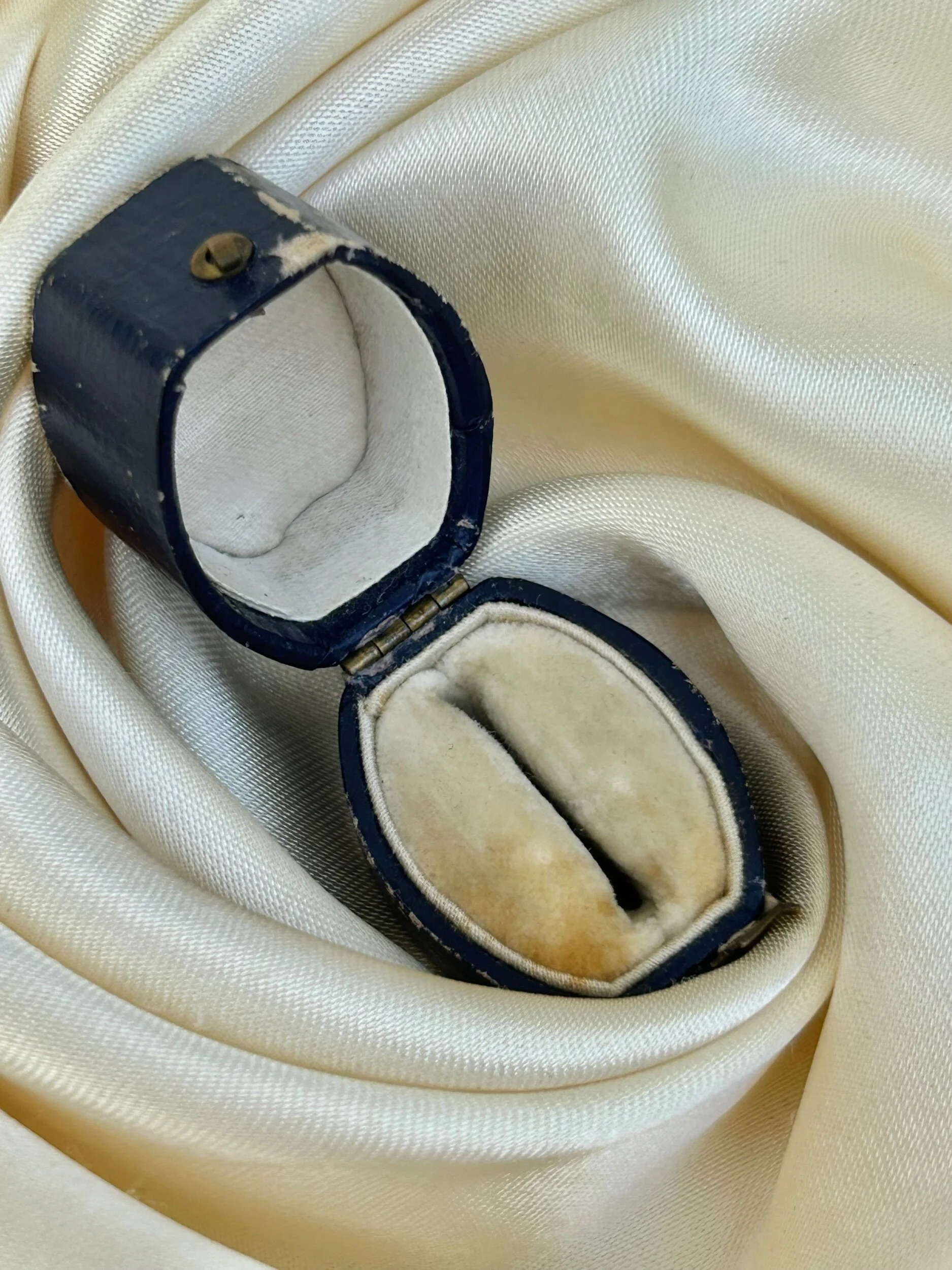 7942A3FA-73E1-4E68-AC43-51EA33FE5E9E