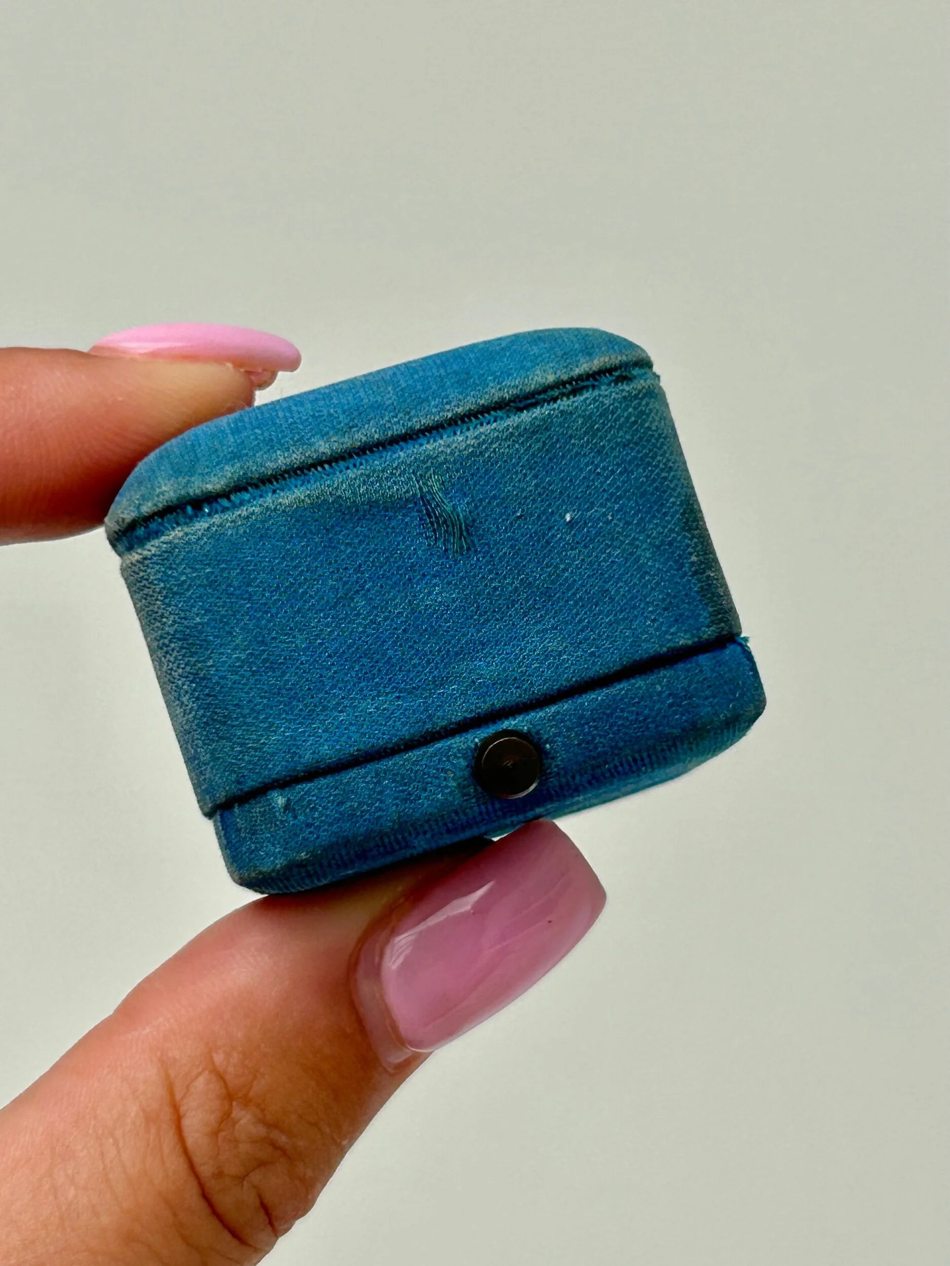 BFDCAD09-0A17-4D35-8368-C36C5782BBA1