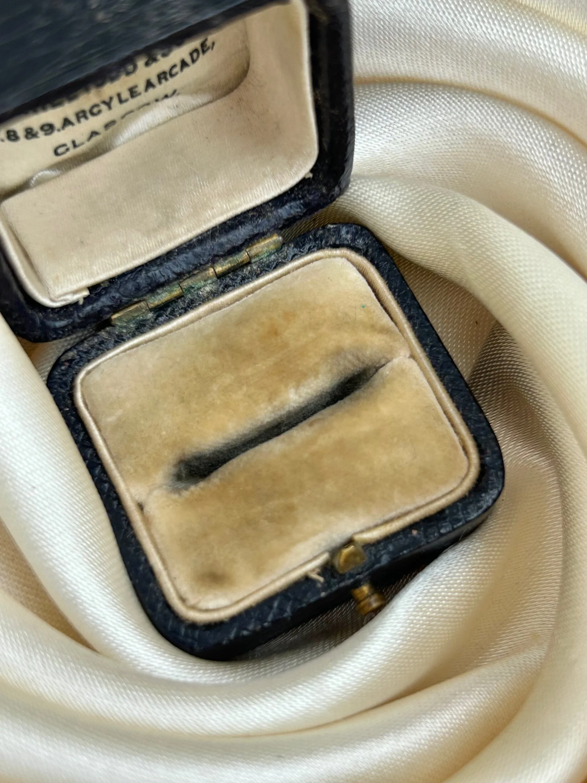 20955D9D-1A67-453F-8CE8-F4BDA95FAE05