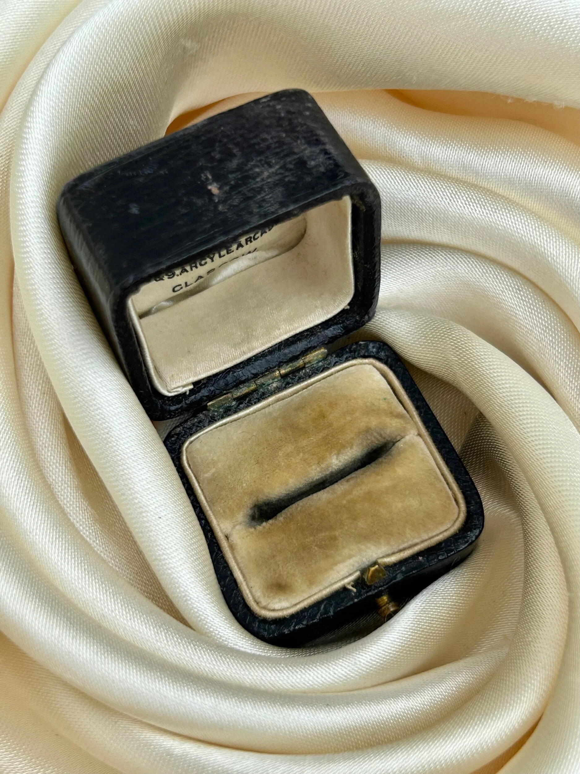 927419B9-E5D4-4FE7-BC9D-FE533A72739E