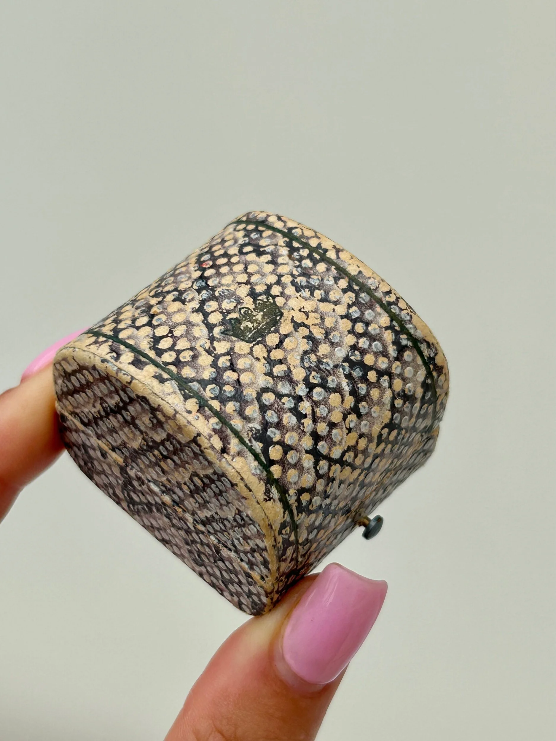 233B9444-0939-48E4-BCAF-D9E482969CE5