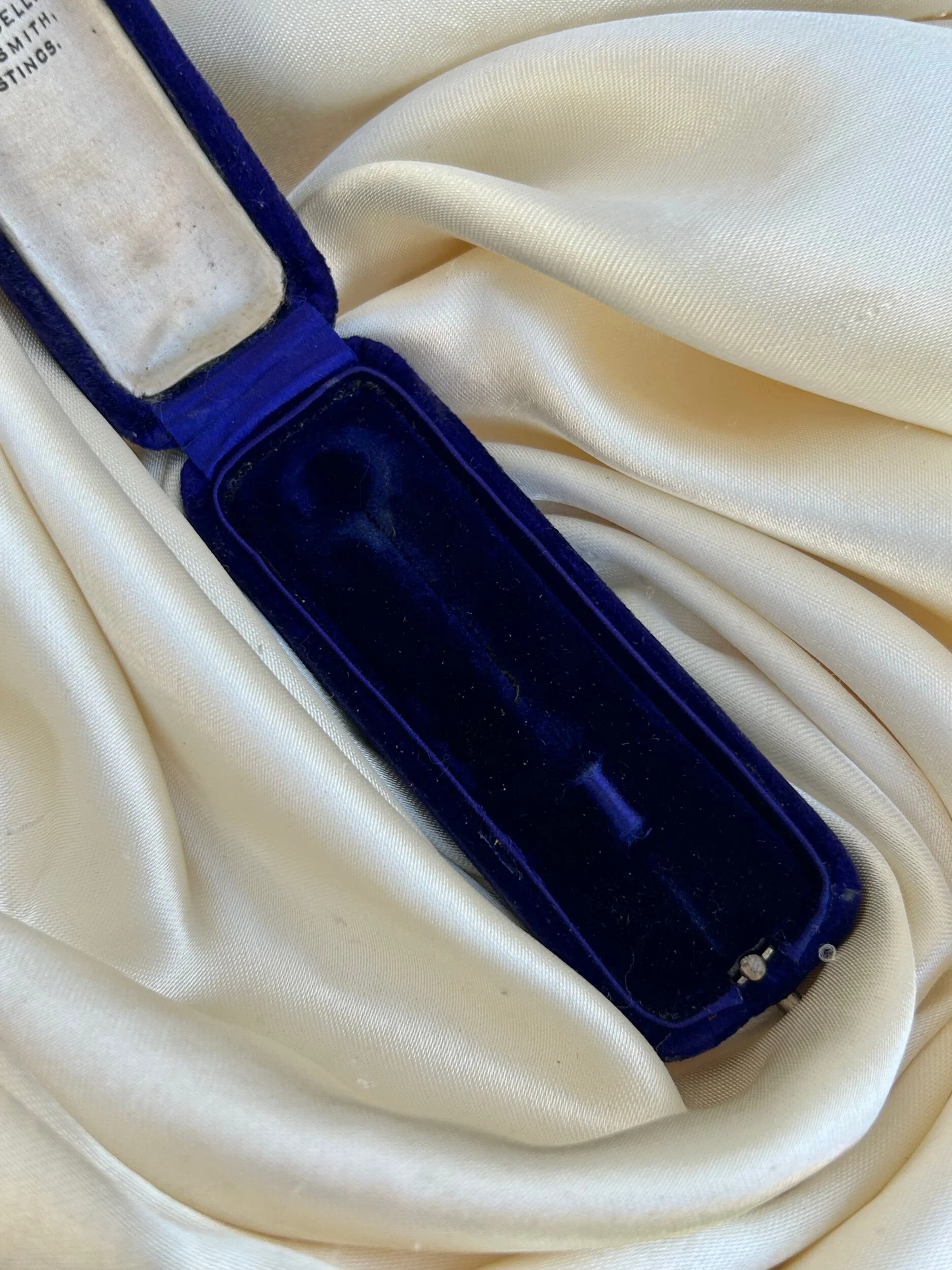 D5009773-4C28-49F2-B2EB-ADCE22BA8A69