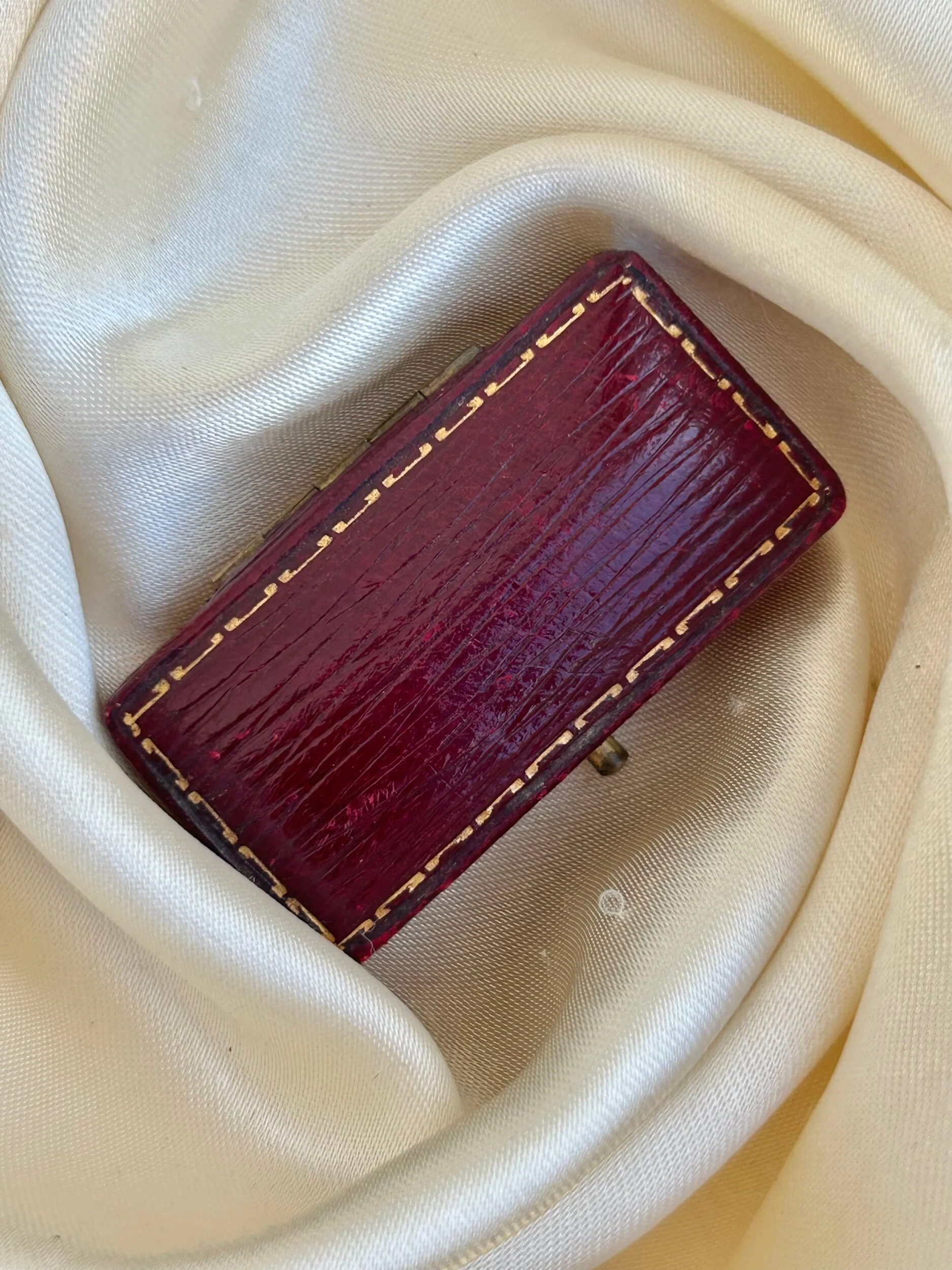 7DE3DA59-EC87-4393-8A4D-2CA933734DBB