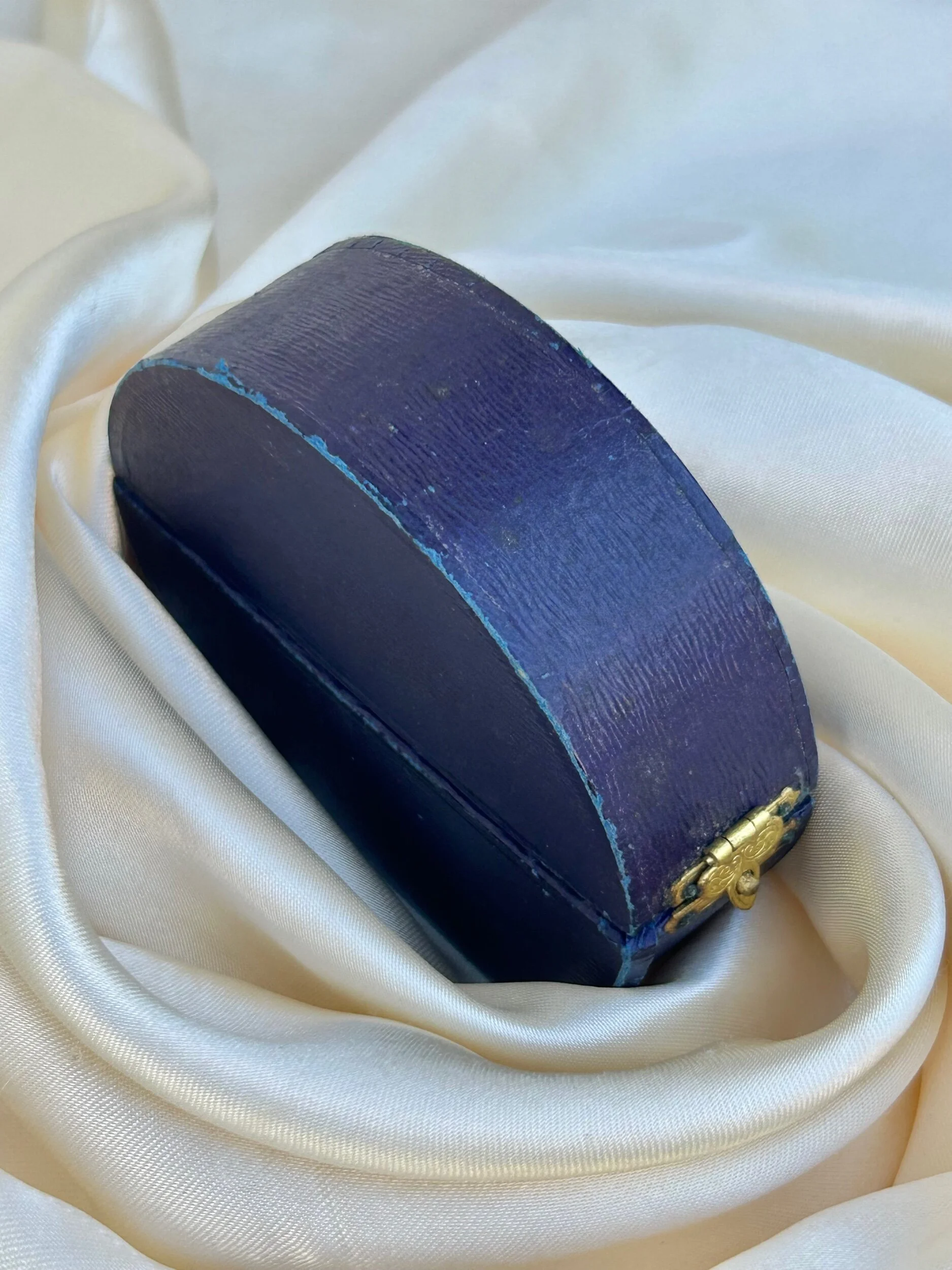 AEDC8FC4-6ADA-4C77-B001-06F049F95508